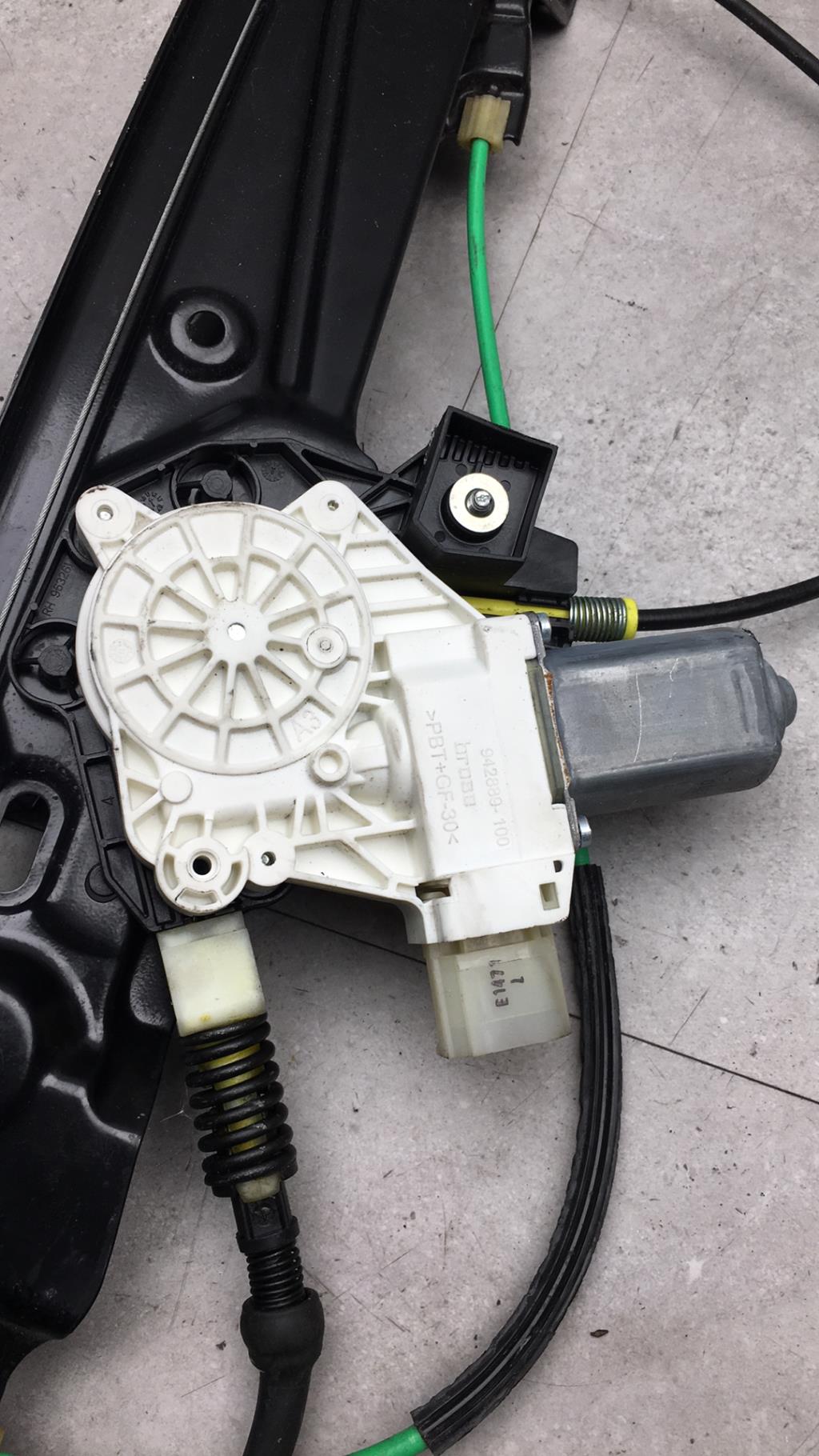 Alzacristalli elettrico anteriore destro BMW SERIE 5 F10 PHASE 1 Diésel - 1