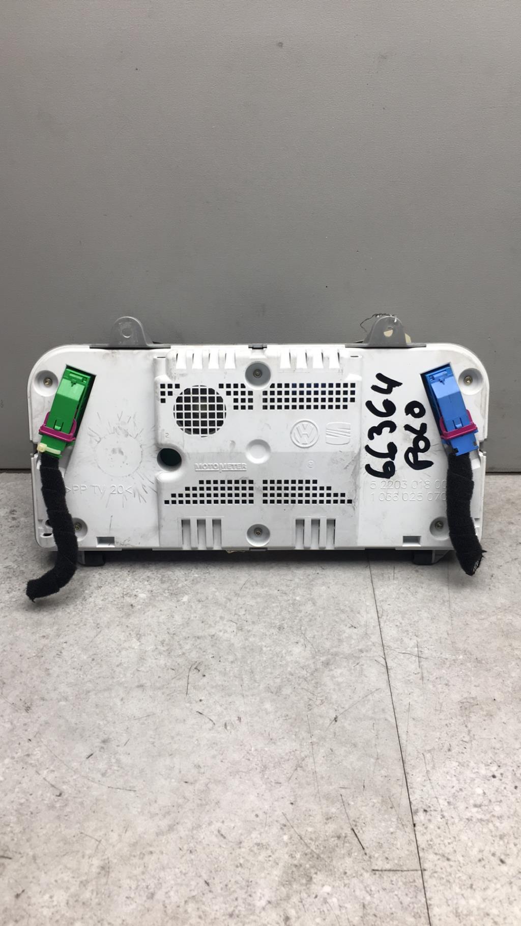 Compteur VOLKSWAGEN POLO 3 PHASE 2 Essence - 1