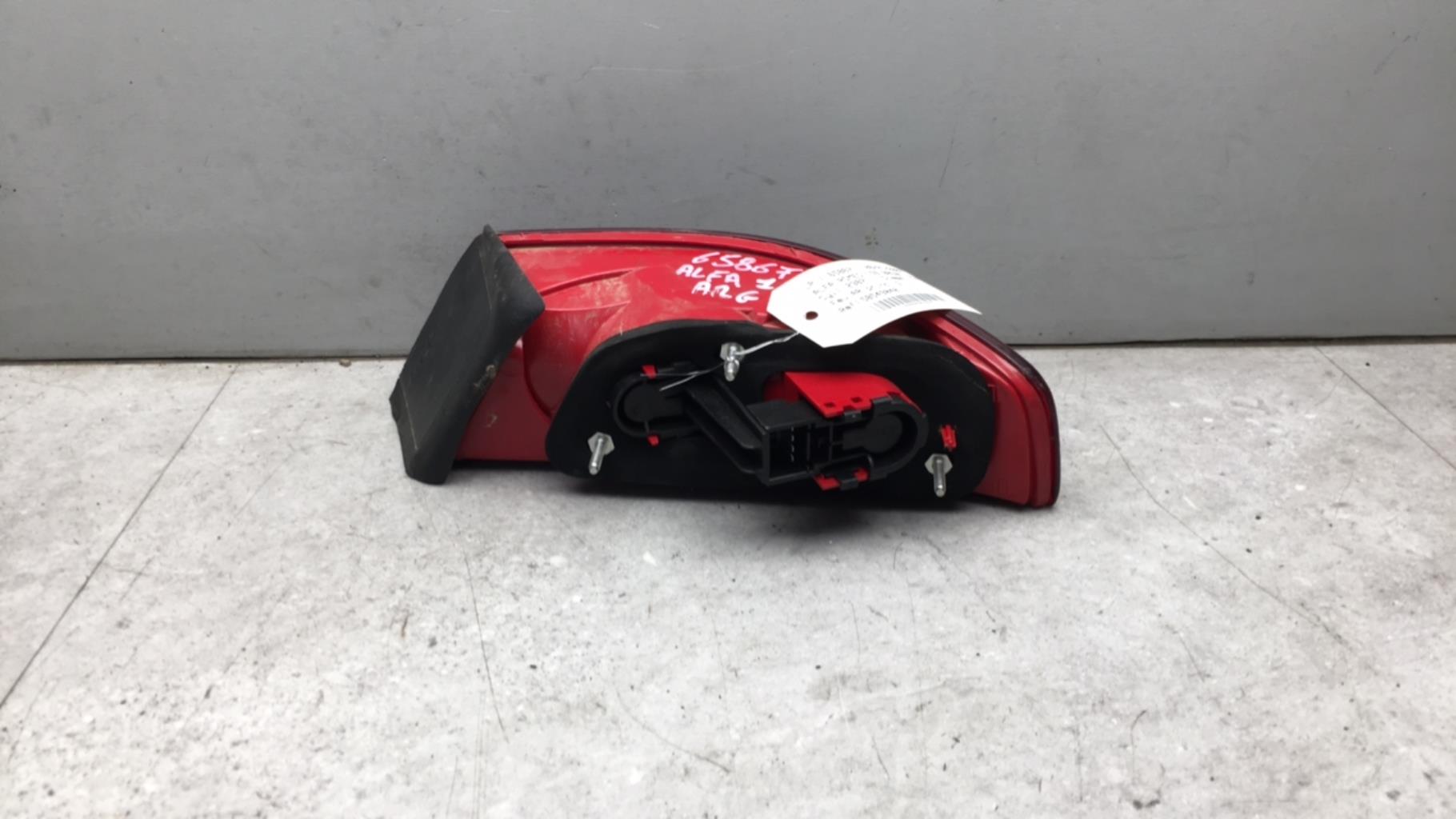 Fanale posteriore principale sinistro (luci) ALFA ROMEO 159 BREAK Diésel - 1