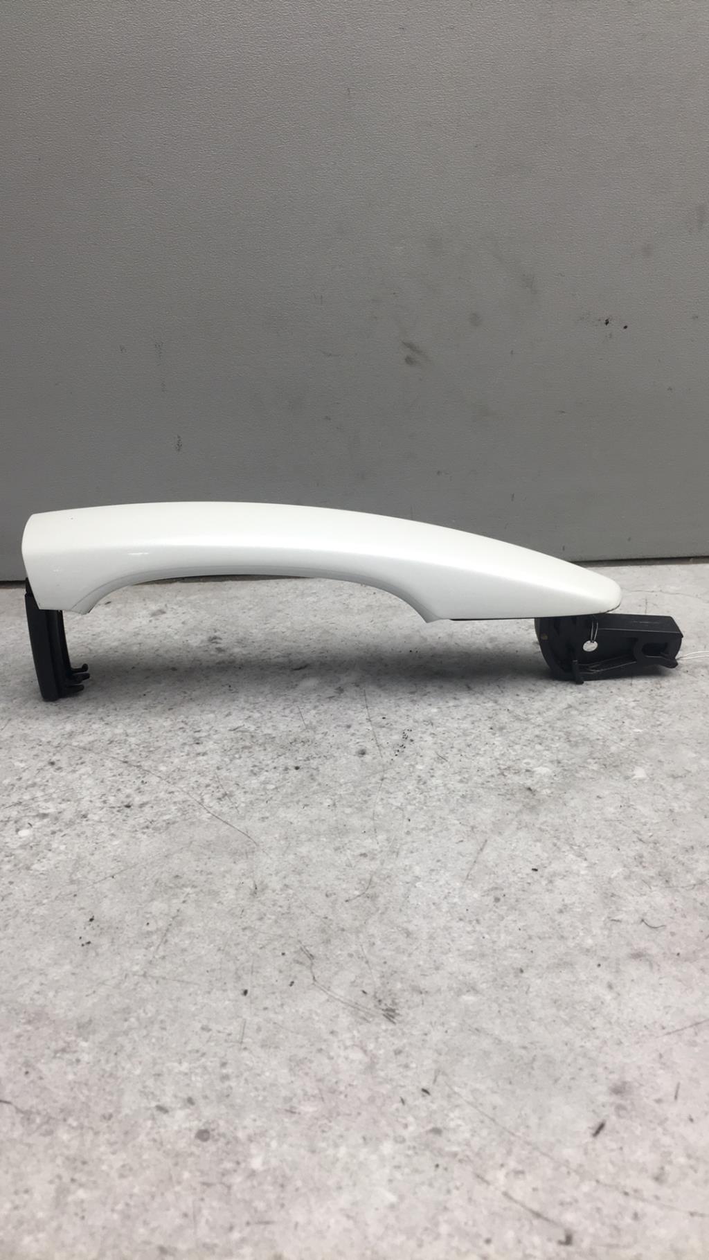 Maniglia portiera posteriore destra PEUGEOT 2008 2 PHASE 1 Gasolina - 1