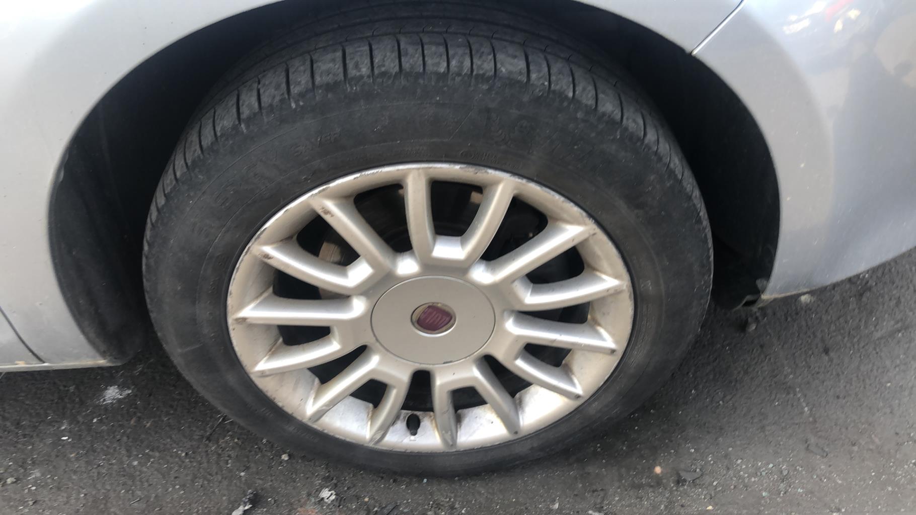 Moteur FIAT BRAVO 2 Diesel - 1
