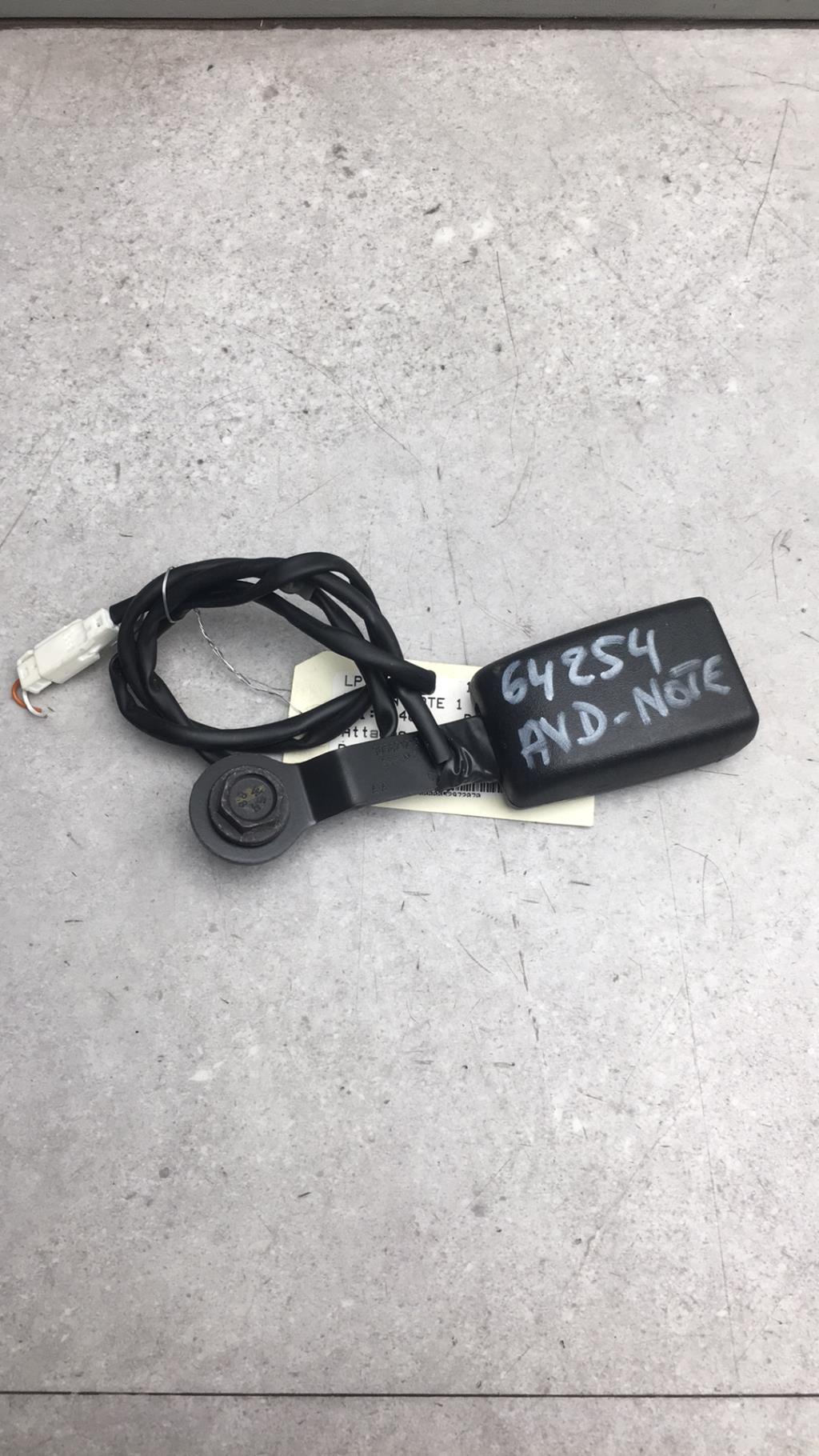 Aggancio cintura sicurezza anteriore destro NISSAN NOTE 1 PHASE 1 Diésel - 1