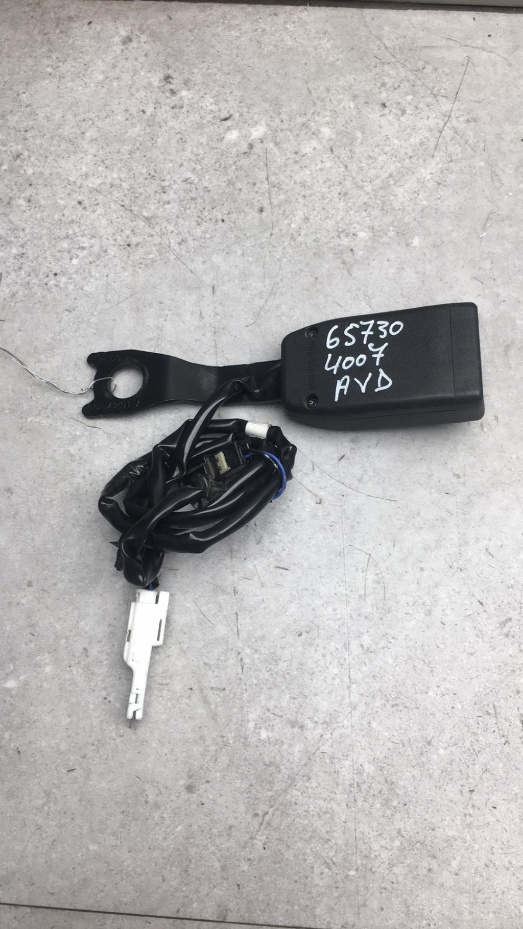 Aggancio cintura sicurezza anteriore destro PEUGEOT 4007 Diésel - 1