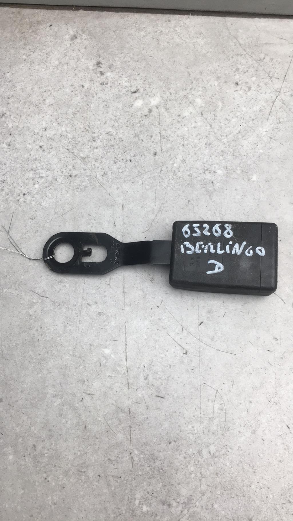 Aggancio cintura sicurezza anteriore destro CITROEN BERLINGO 2 PHASE 1  - 1