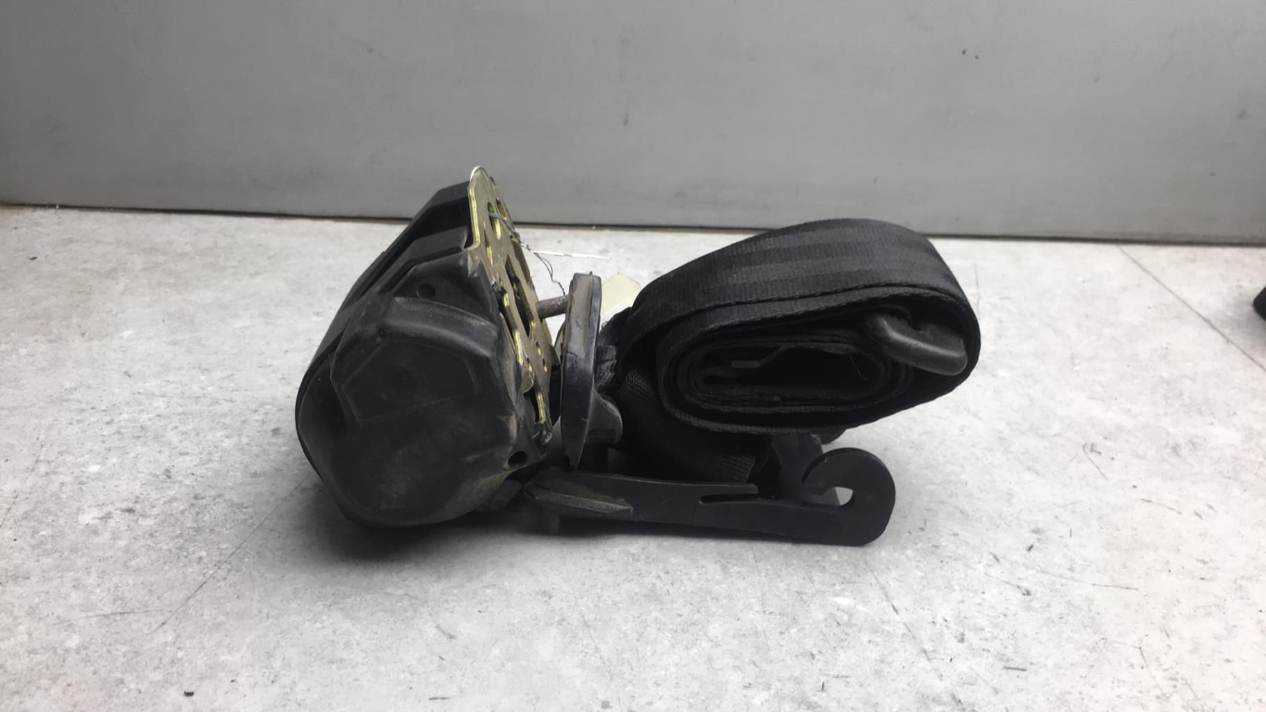 Cintura di sicurezza posteriore sinistra VOLKSWAGEN GOLF 3 Gasolina - 1