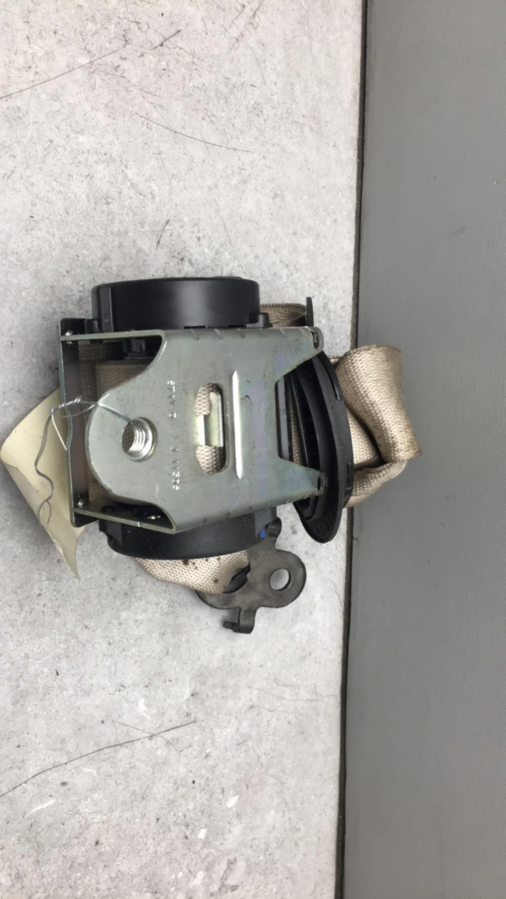 Cintura di sicurezza anteriore destra BMW SERIE 5 F10 PHASE 1 Diésel - 1