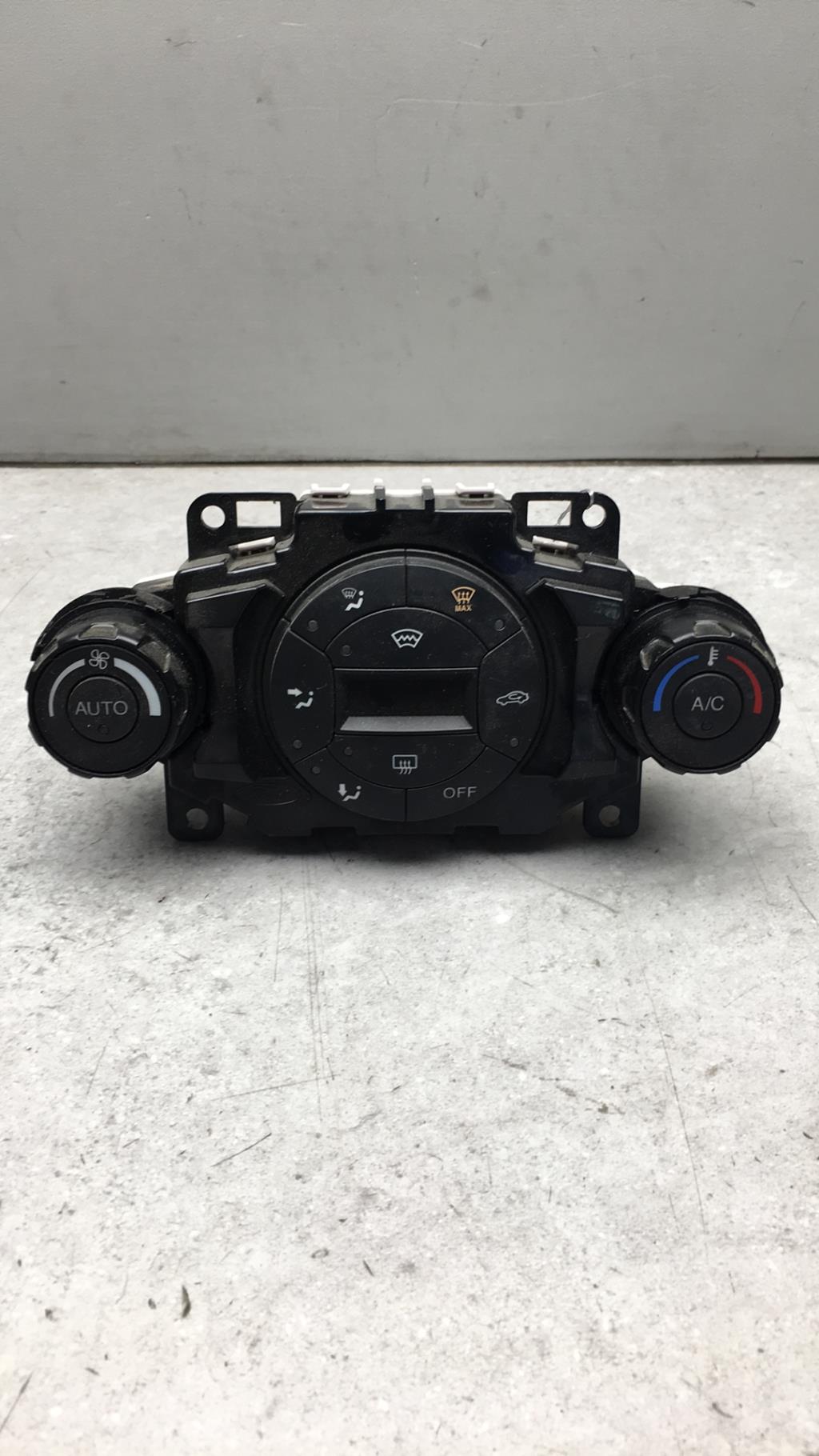 Comandi riscaldamento FORD FIESTA 6 PHASE 1 Gasolina - 1
