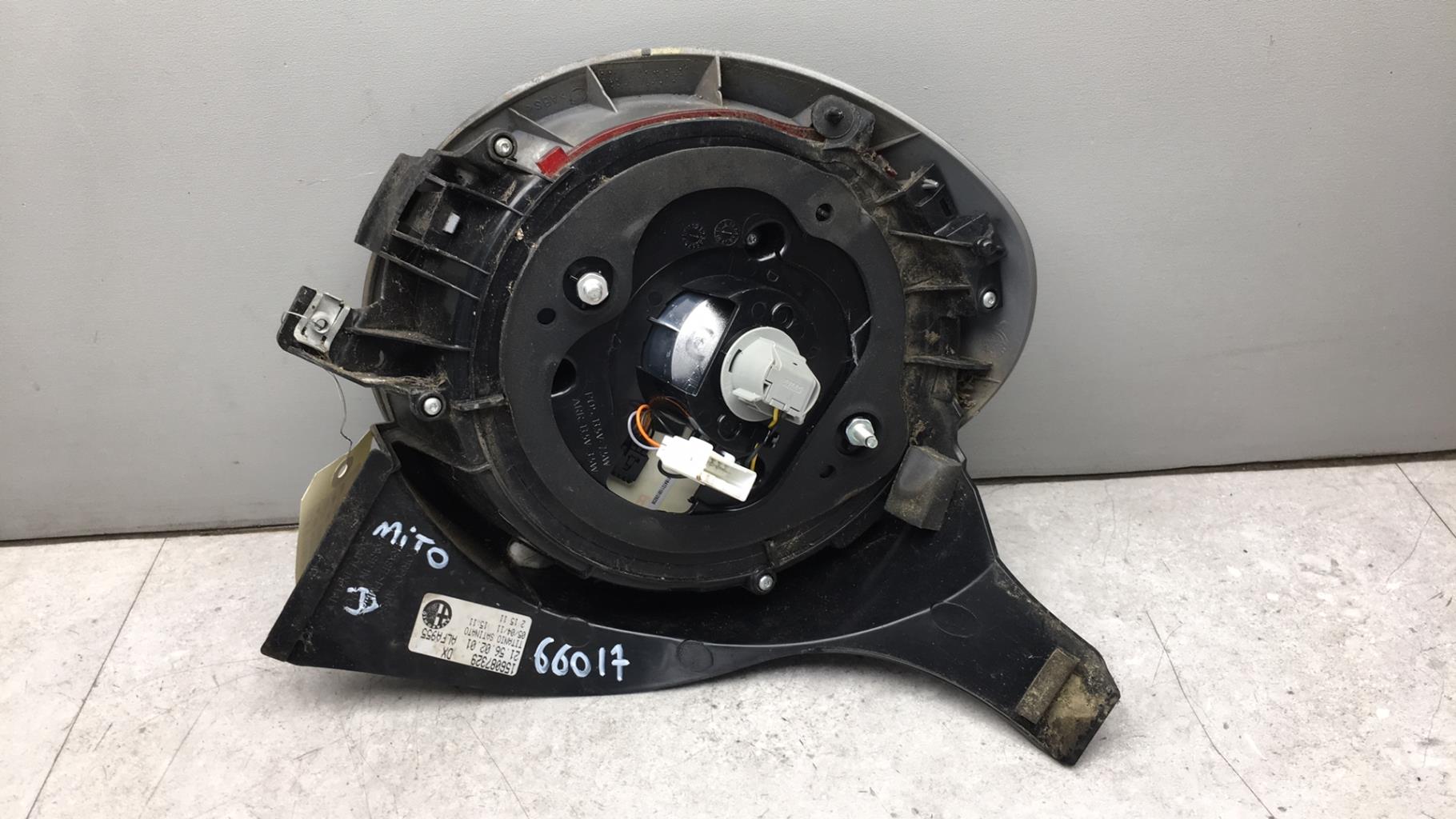 Fanale posteriore principale destro (luci) ALFA ROMEO MITO PHASE 1 Gasolina - 1