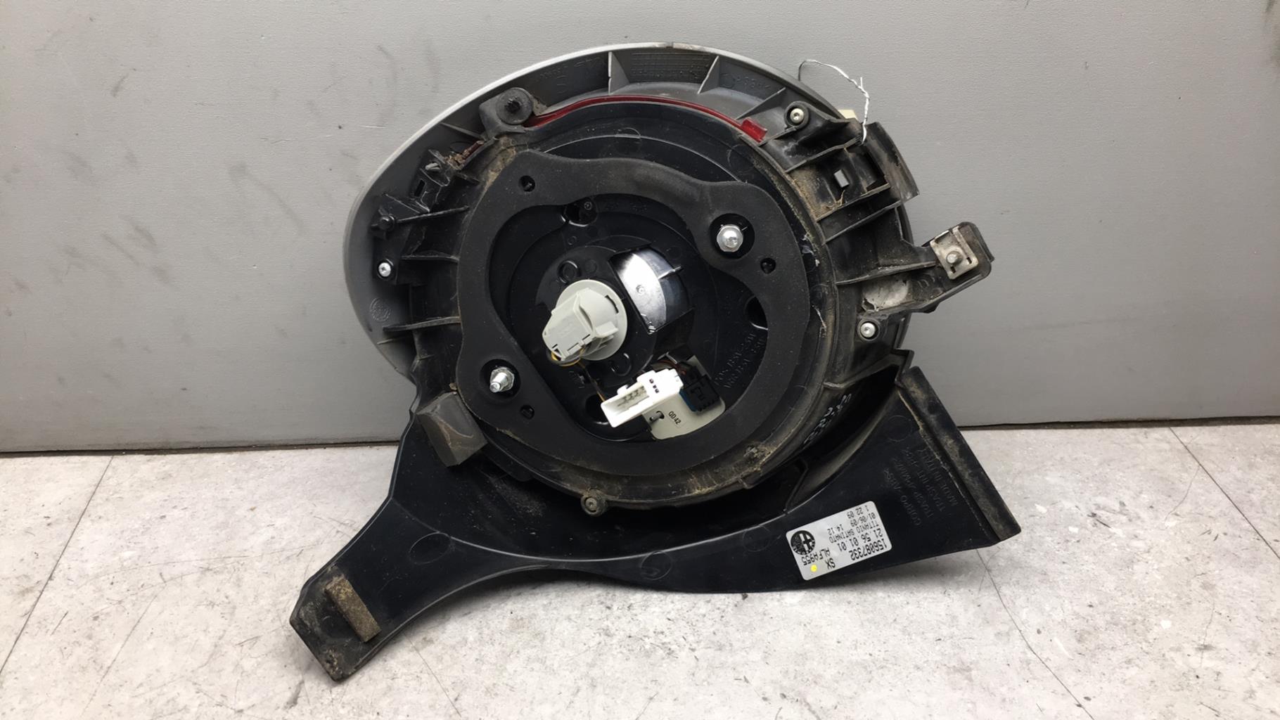Fanale posteriore principale sinistro (luci) ALFA ROMEO MITO PHASE 1 Diésel - 1