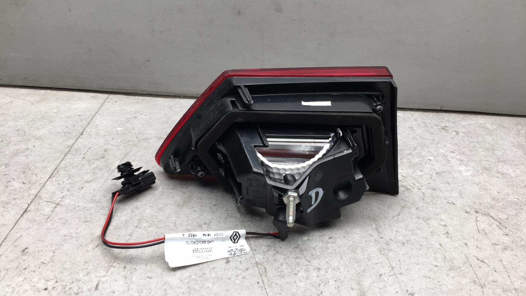 Feu arriere secondaire droit (feux) RENAULT CLIO 4 PHASE 2  - 1