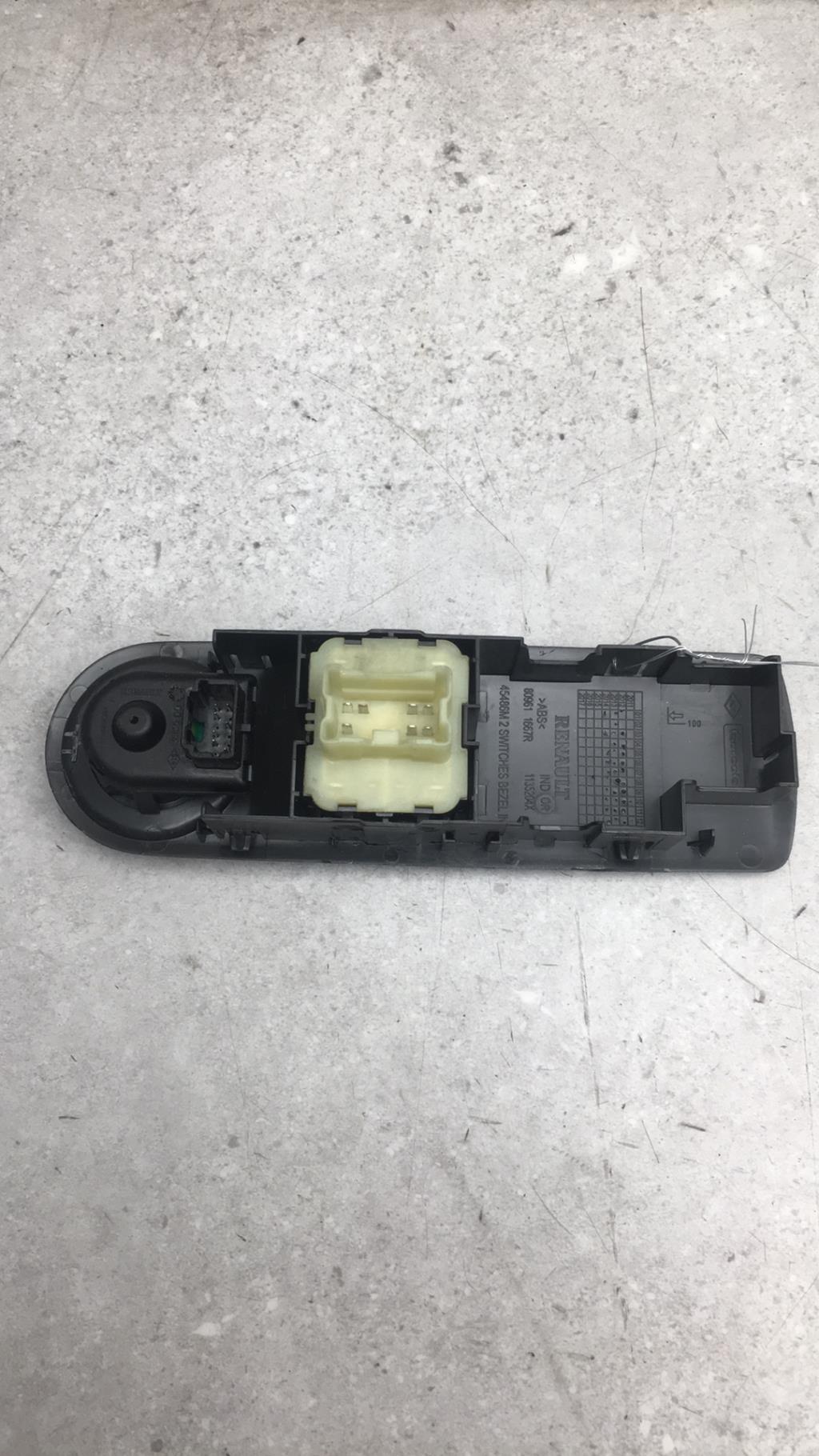 Interruttore lavacristalli anteriore sinistro RENAULT CLIO 4 PHASE 1  - 1