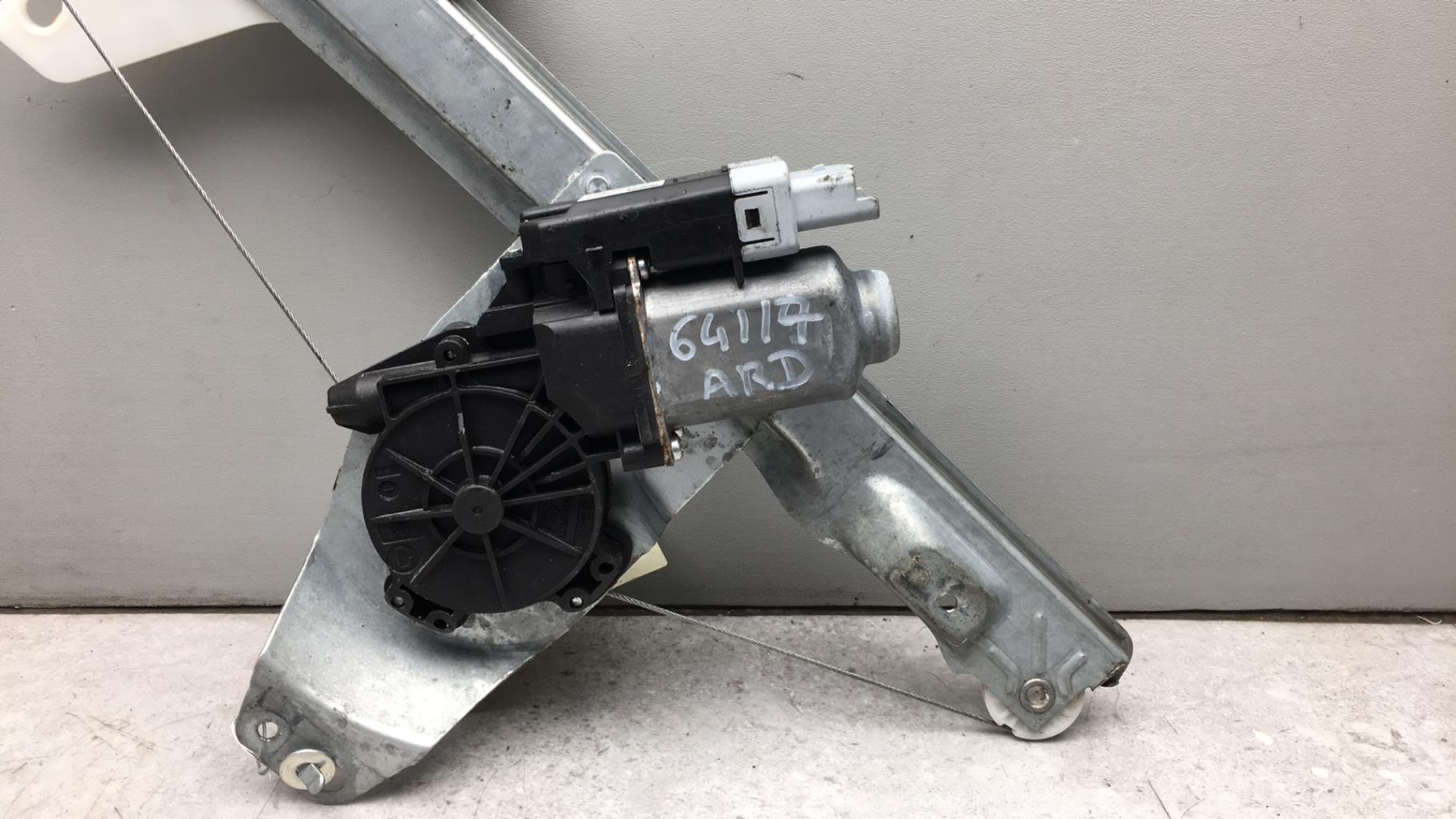 Alzacristalli elettrico posteriore destro CITROEN C4 PICASSO 1 Diésel - 1