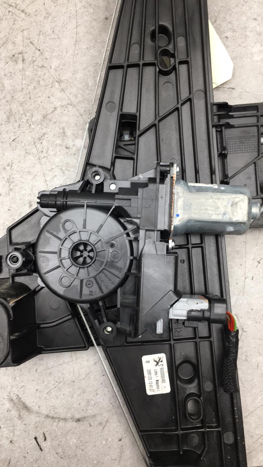 Alzacristalli elettrico posteriore destro PEUGEOT 2008 2 PHASE 1 Gasolina - 1