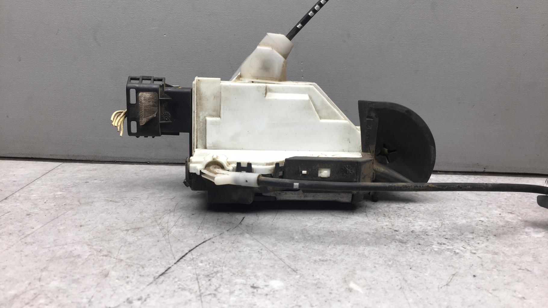 Serrure avant gauche CITROEN C3 2 PHASE 1 Diesel - 1