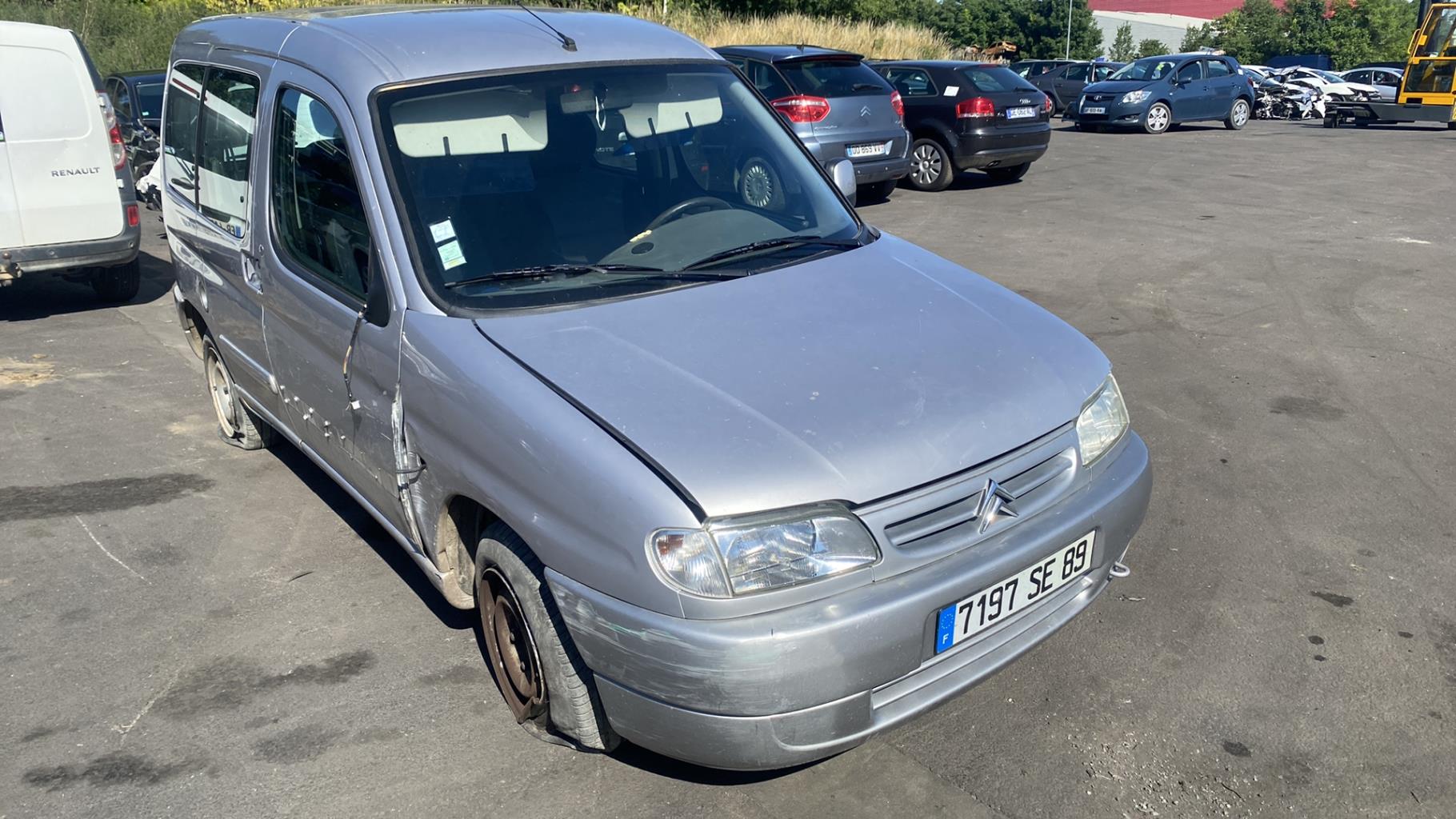Ventanilla triangular trasera derecha CITROEN BERLINGO 1 PHASE 1 Diésel - 1