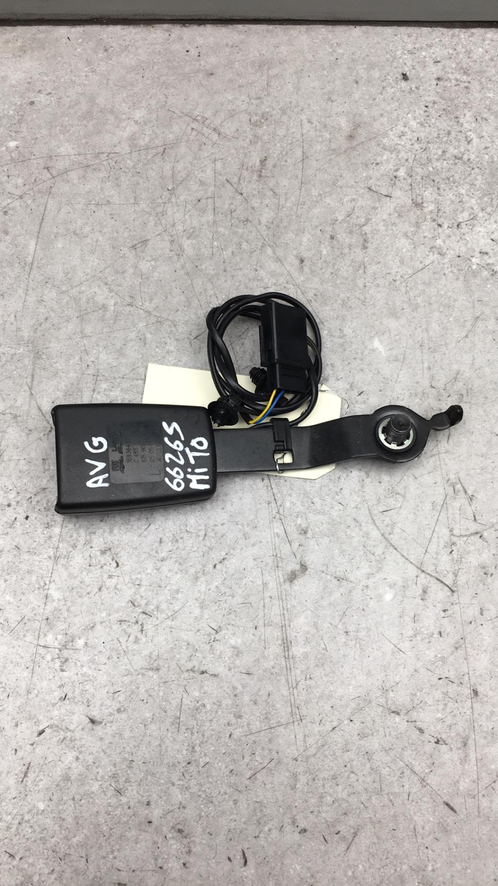 Aggancio cintura sicurezza anteriore sinistro ALFA ROMEO MITO PHASE 1 Diésel - 1