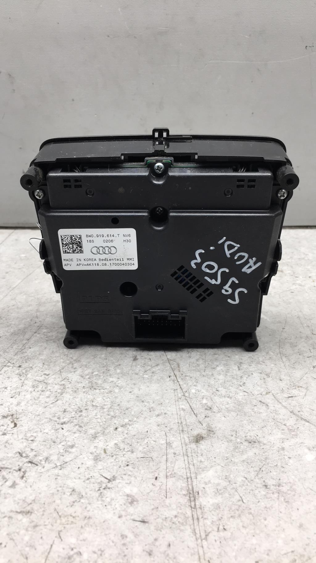 Commande autoradio AUDI A4 4 PHASE 1 Diesel - 1