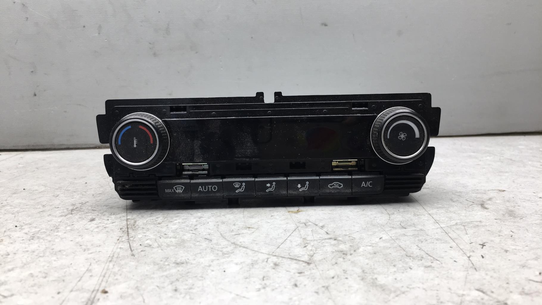 Commande chauffage VOLKSWAGEN POLO 5 PHASE 2 Diesel - 1