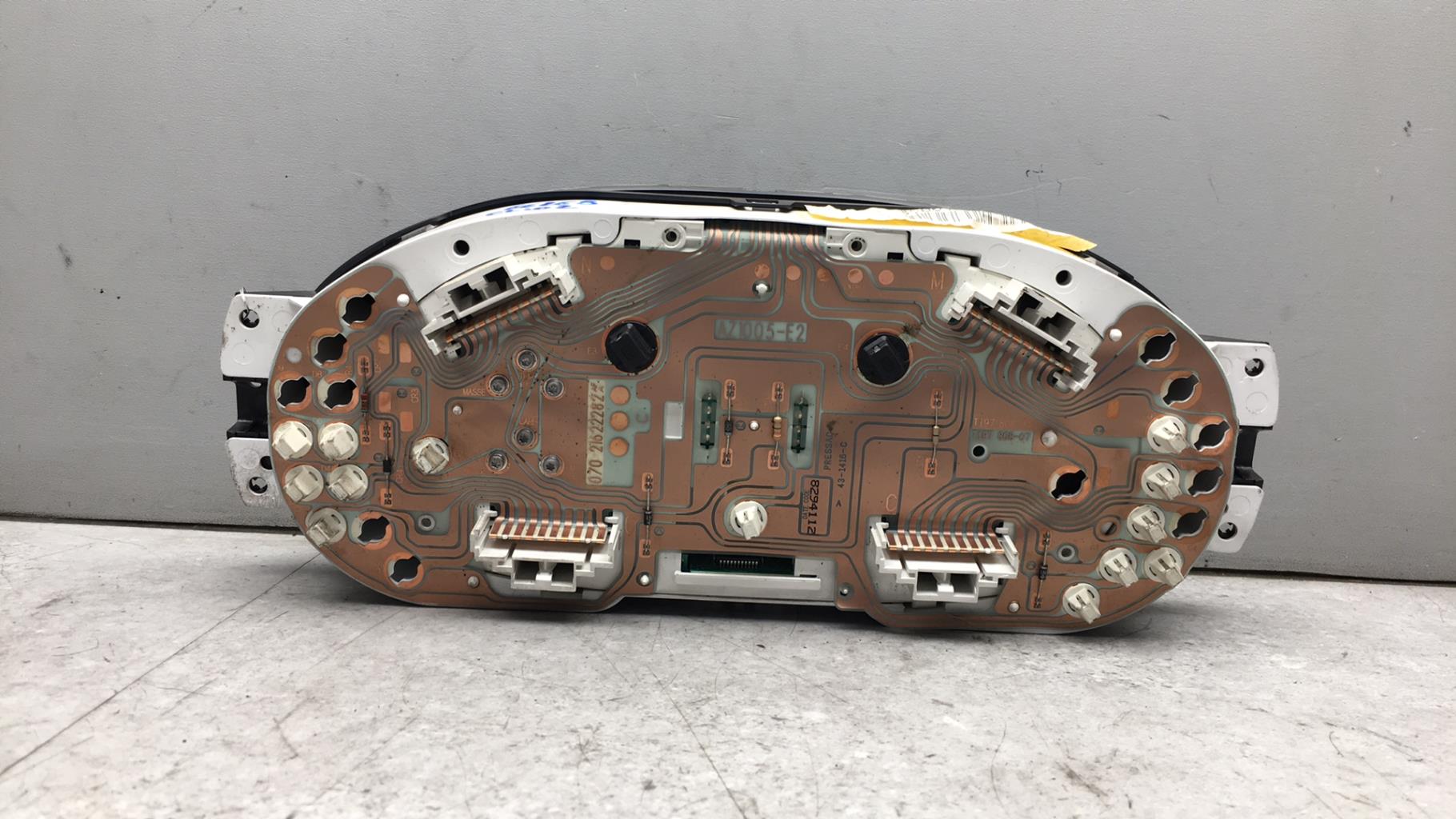 Compteur RENAULT CLIO 2 PHASE 1 Essence - 1