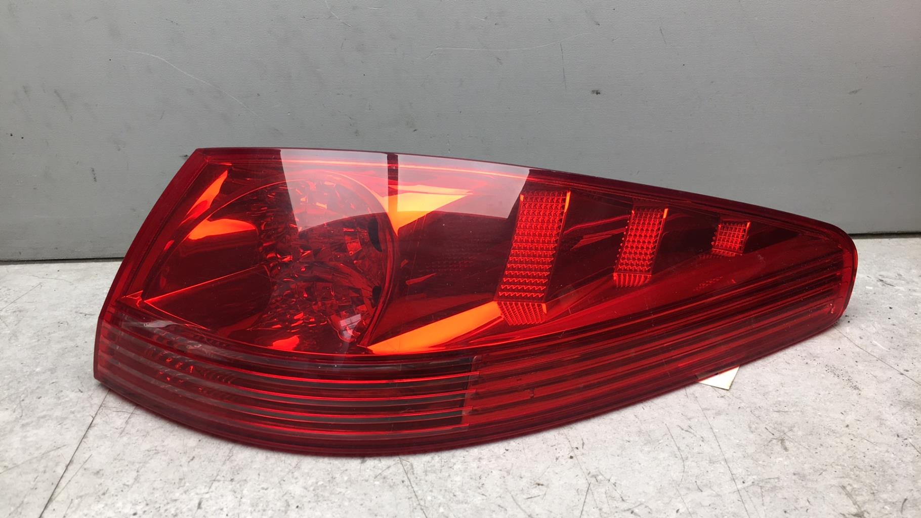 Fanale posteriore principale destro (luci) PEUGEOT 607 PHASE 2 Diésel - 1