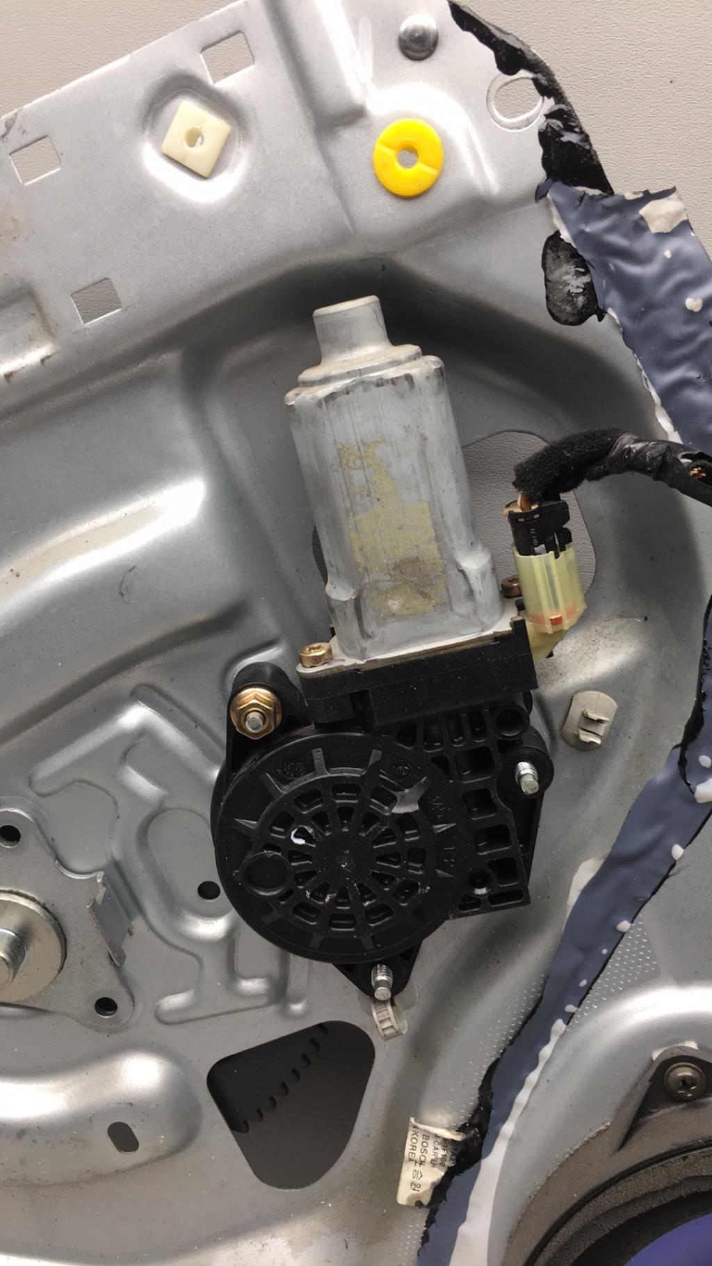 Alzacristalli elettrico posteriore sinistro KIA SPORTAGE 2 PHASE 1  - 1