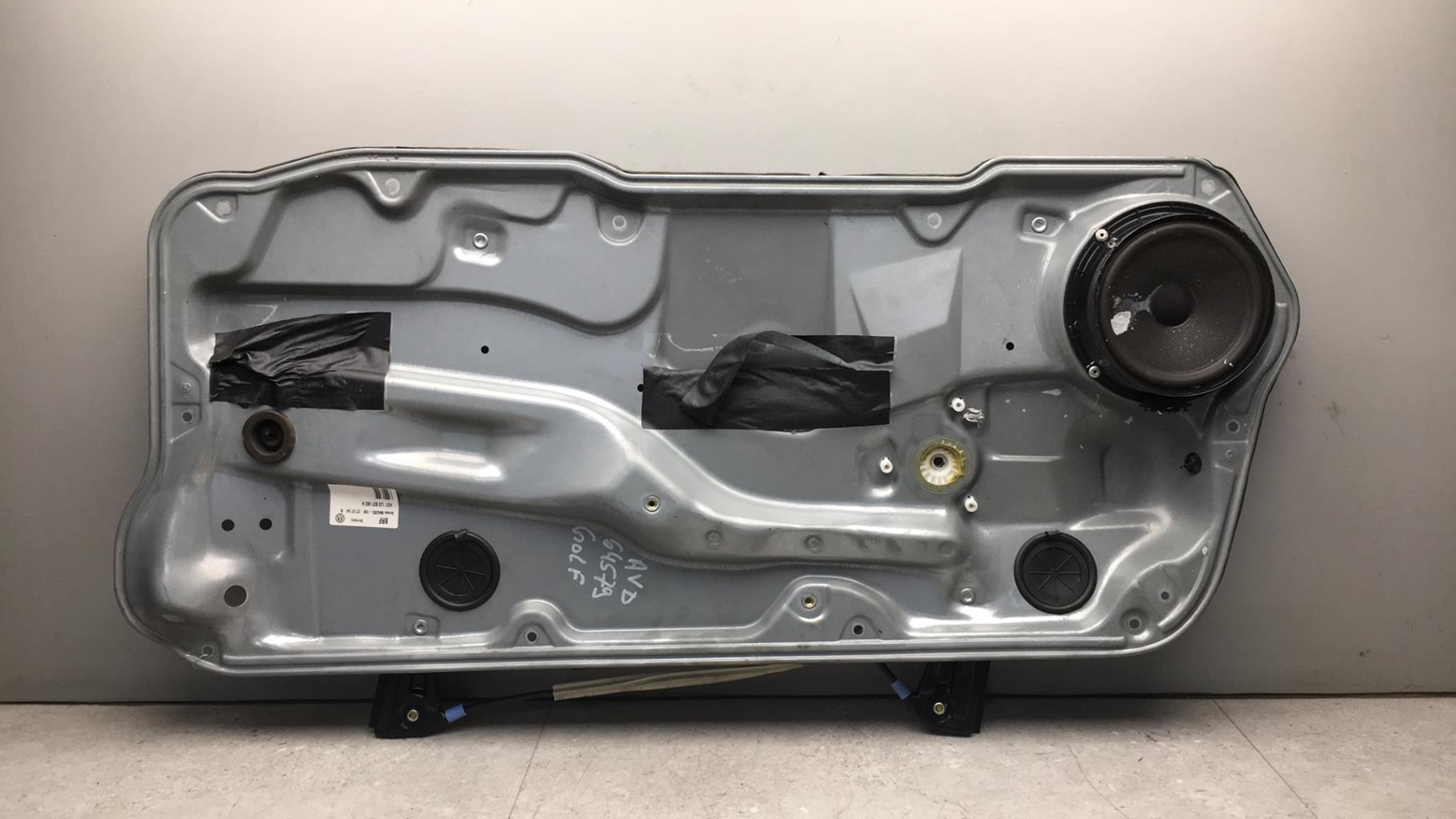 Alzacristalli elettrico anteriore destro VOLKSWAGEN GOLF 4 Gasolina - 1