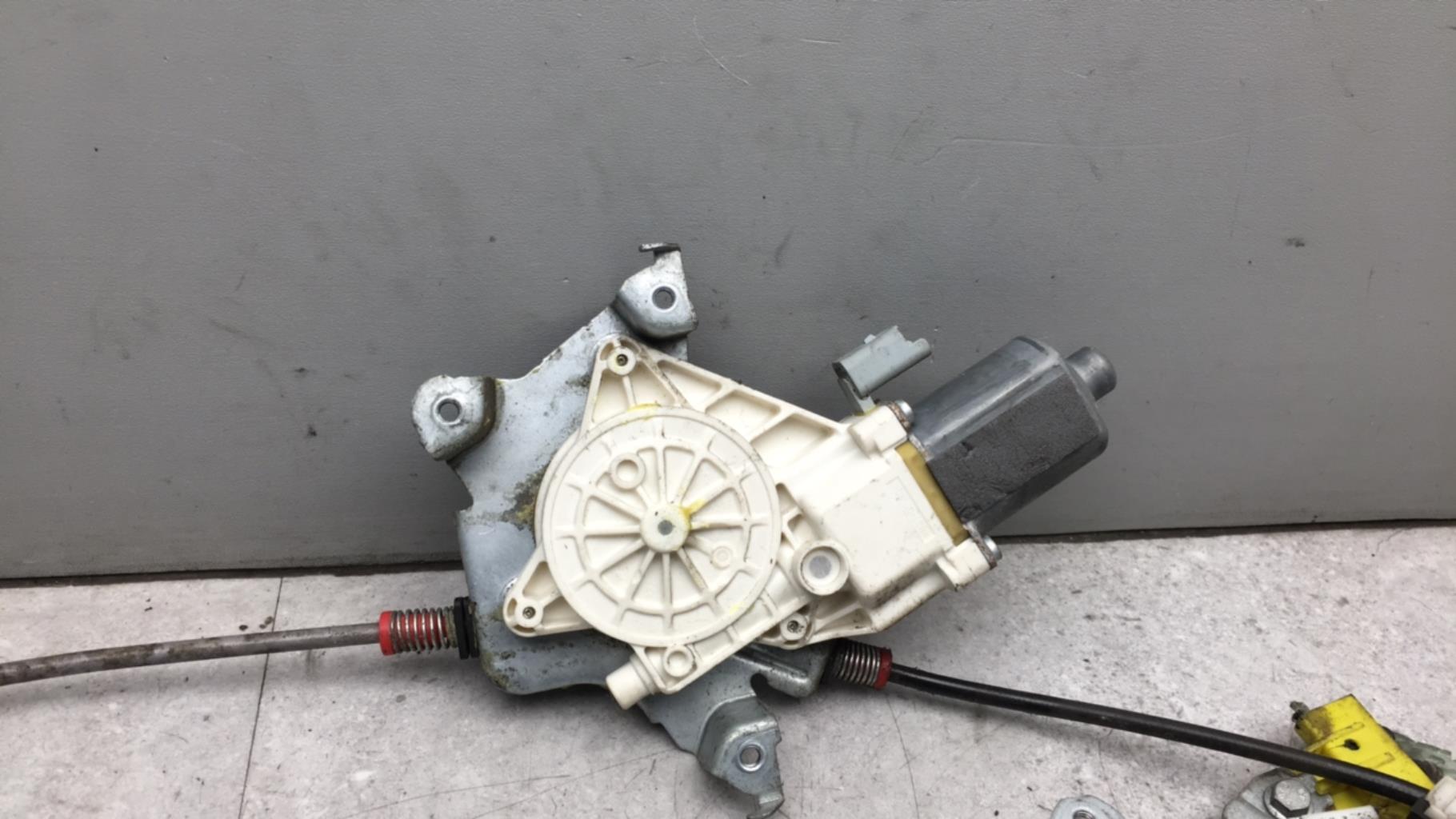 Alzacristalli elettrico anteriore destro NISSAN MICRA 3 PHASE 1 Diésel - 1