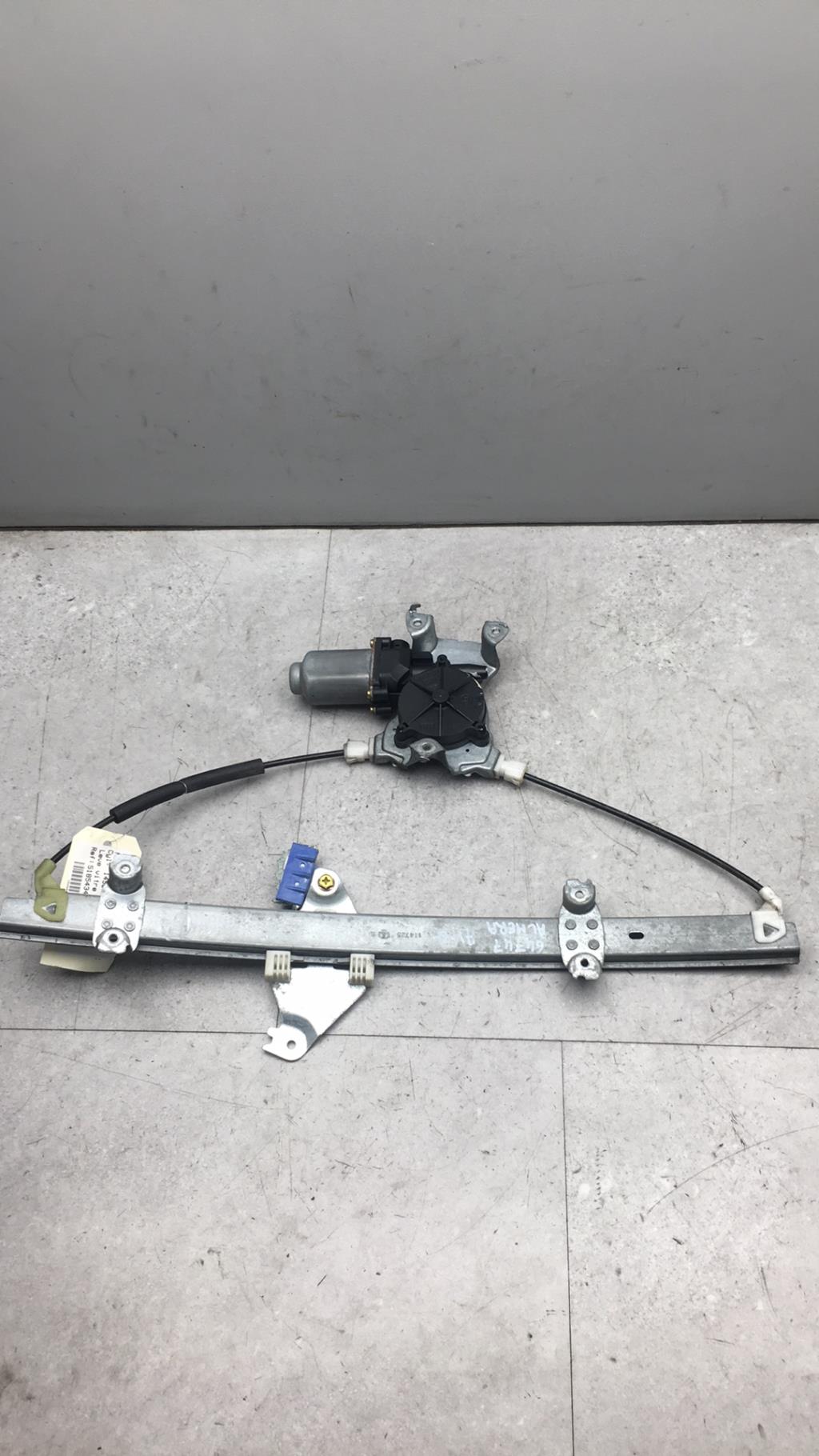Alzacristalli elettrico anteriore sinistro NISSAN ALMERA 2 PHASE 1  - 1