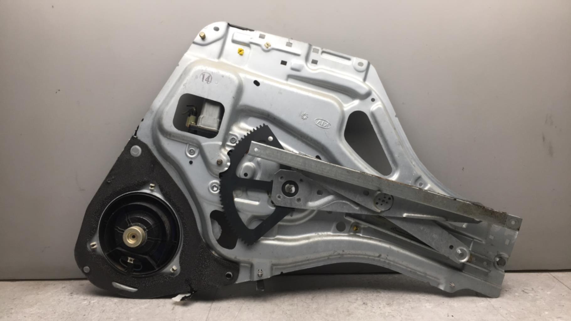 Alzacristalli elettrico anteriore sinistro KIA SPORTAGE 2 PHASE 1  - 1