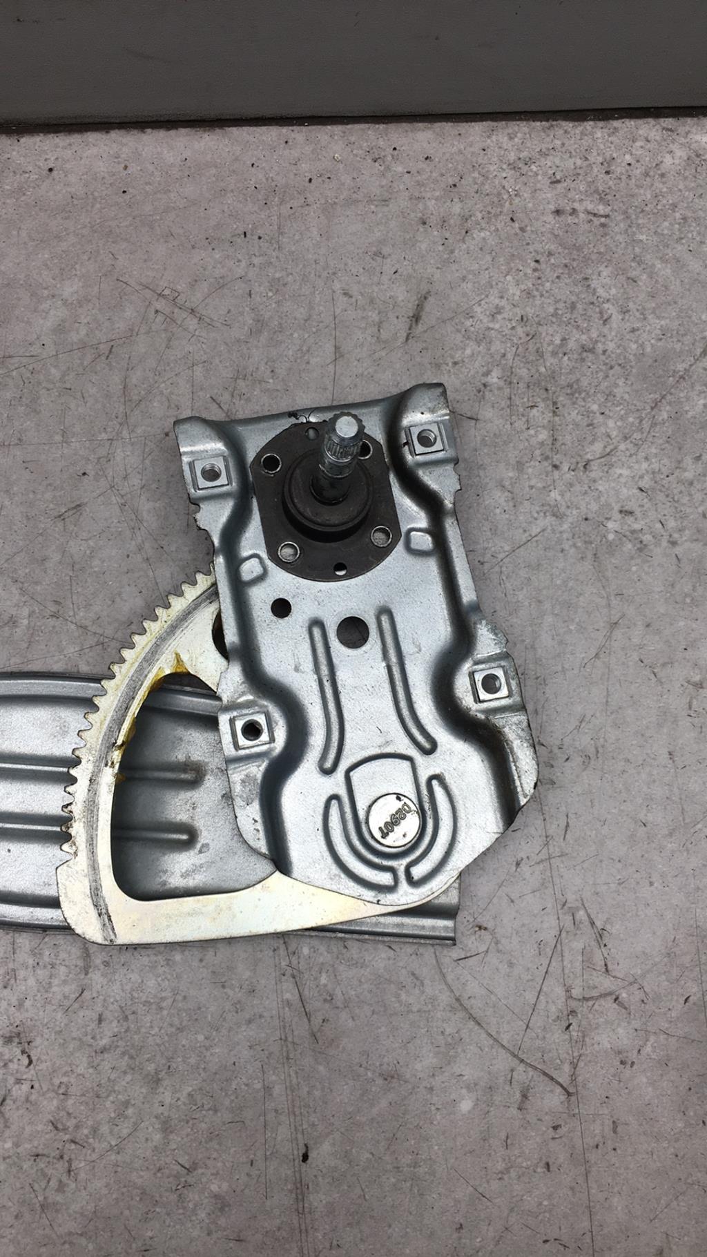 Alzacristalli manuale posteriore destro TOYOTA YARIS 2 PHASE 1 Diésel - 1
