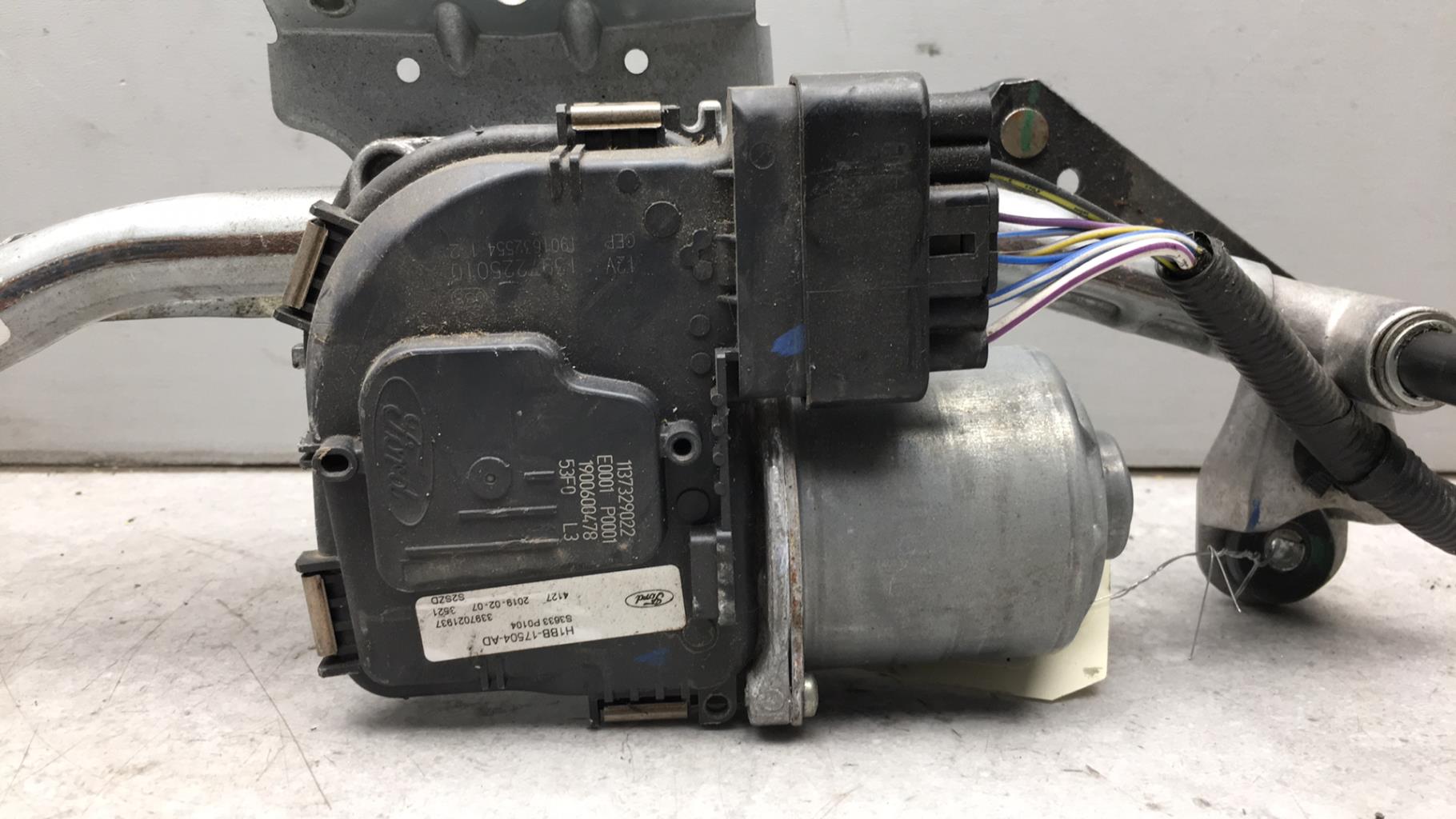 Motore tergicristallo anteriore FORD FIESTA 7 Gasolina - 1