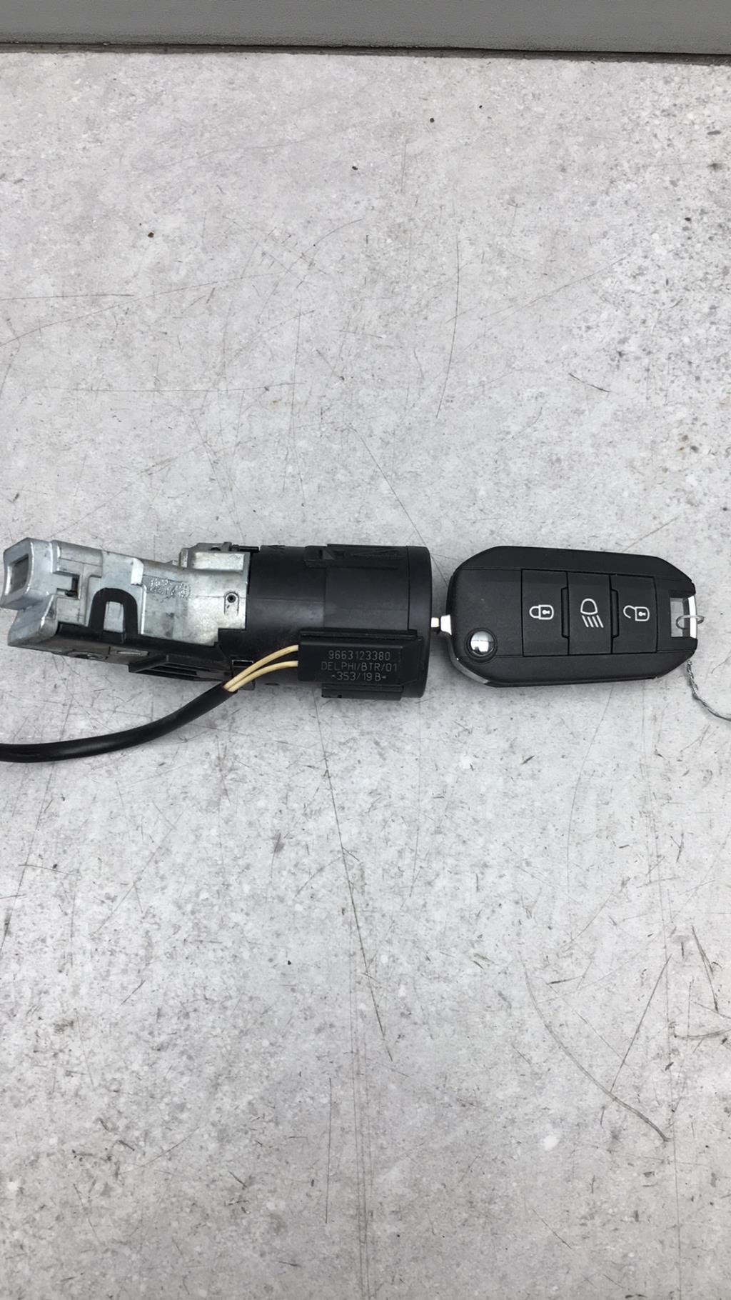 Neiman PEUGEOT 2008 2 PHASE 1 Essence - 1