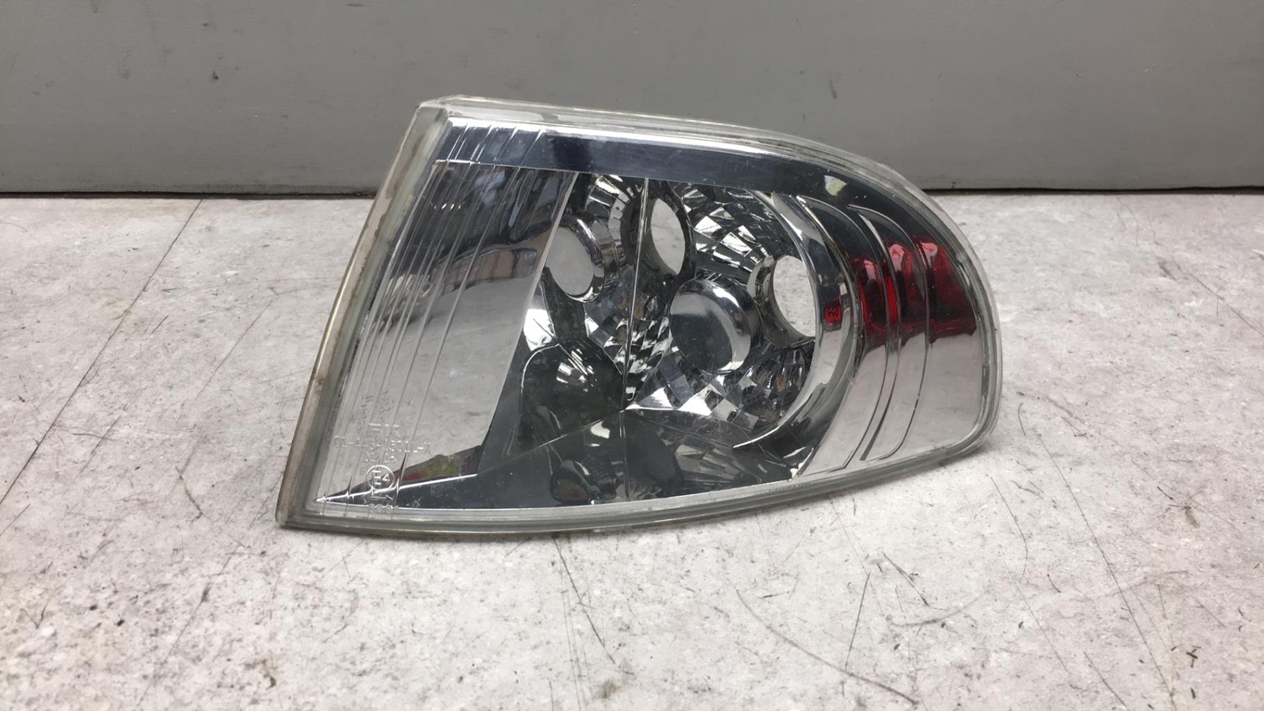 Optique avant secondaire gauche (feux)(clignotant) AUDI A4 1 PHASE 1 Diesel - 1