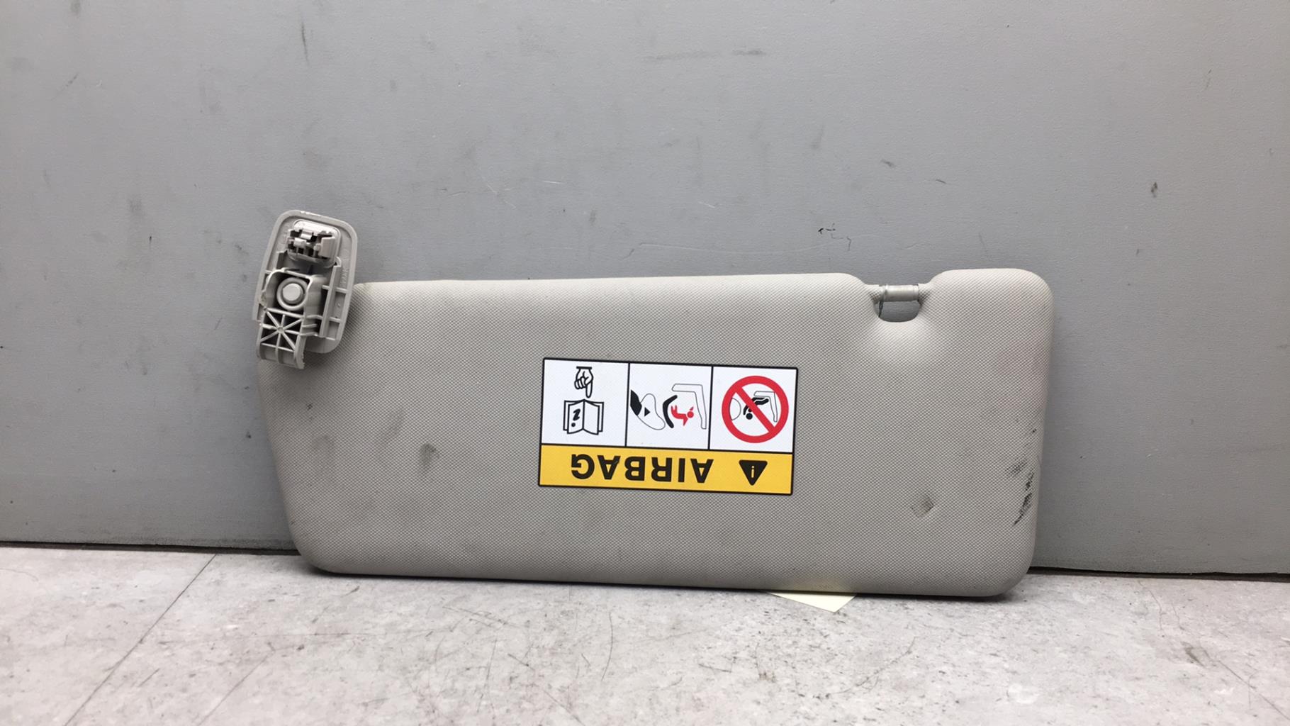 Pare soleil droit RENAULT CLIO 4 PHASE 1 Diesel - 1