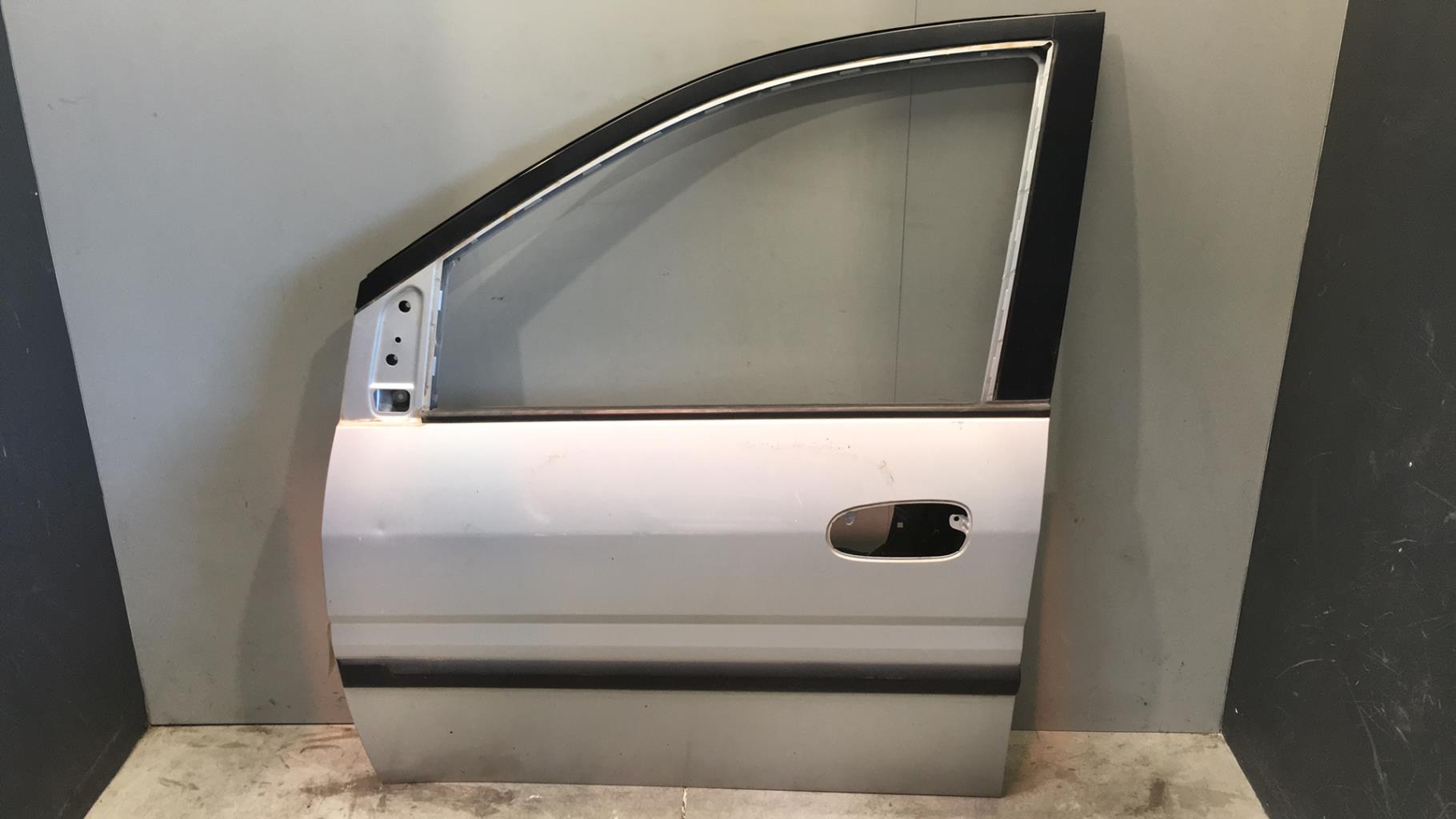 Porte avant gauche HYUNDAI MATRIX PHASE 1 Diesel - 1