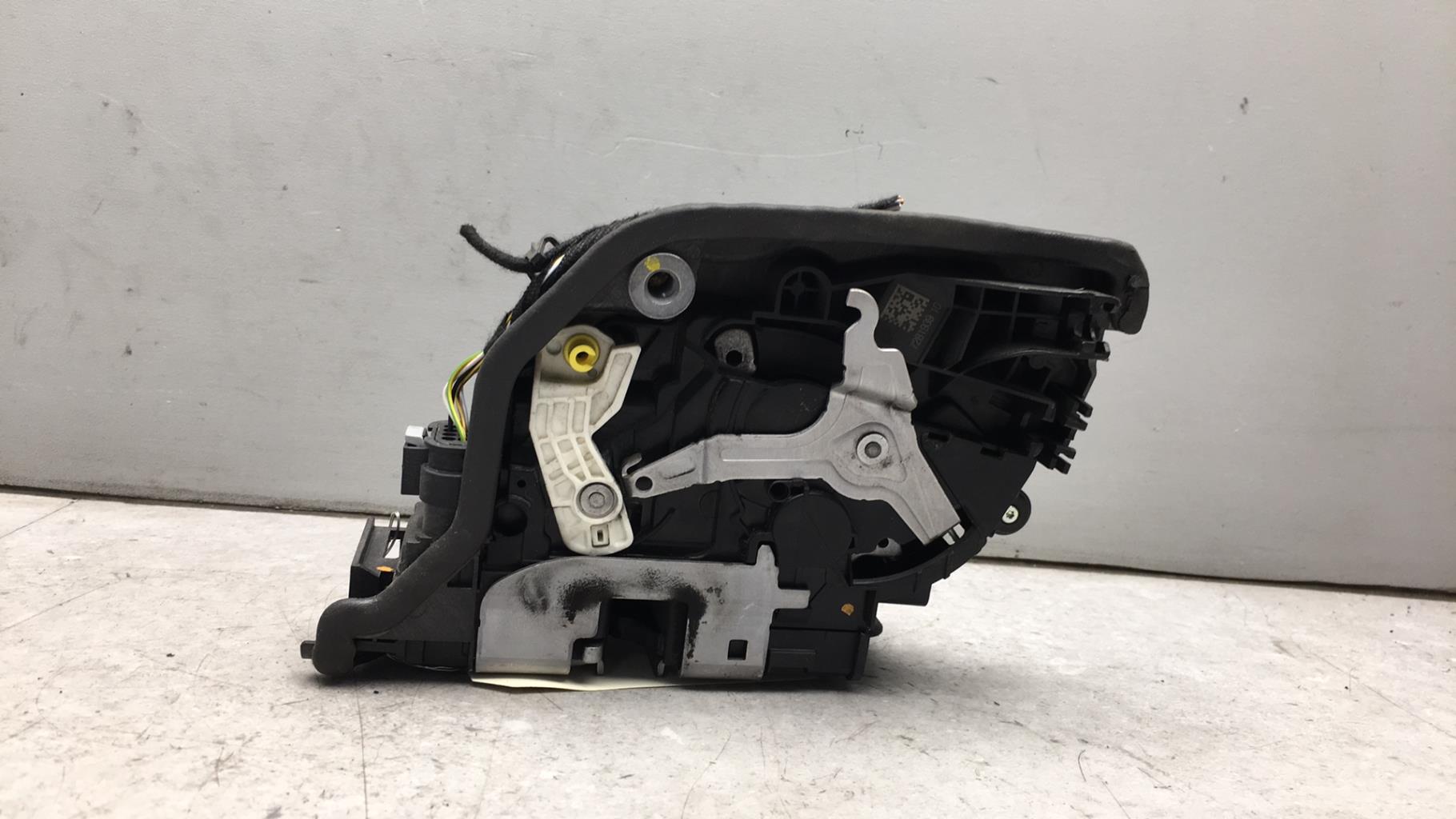 Serratura posteriore sinistra BMW SERIE 2 F46 GRAN TOURER PHASE 1 Diésel - 1