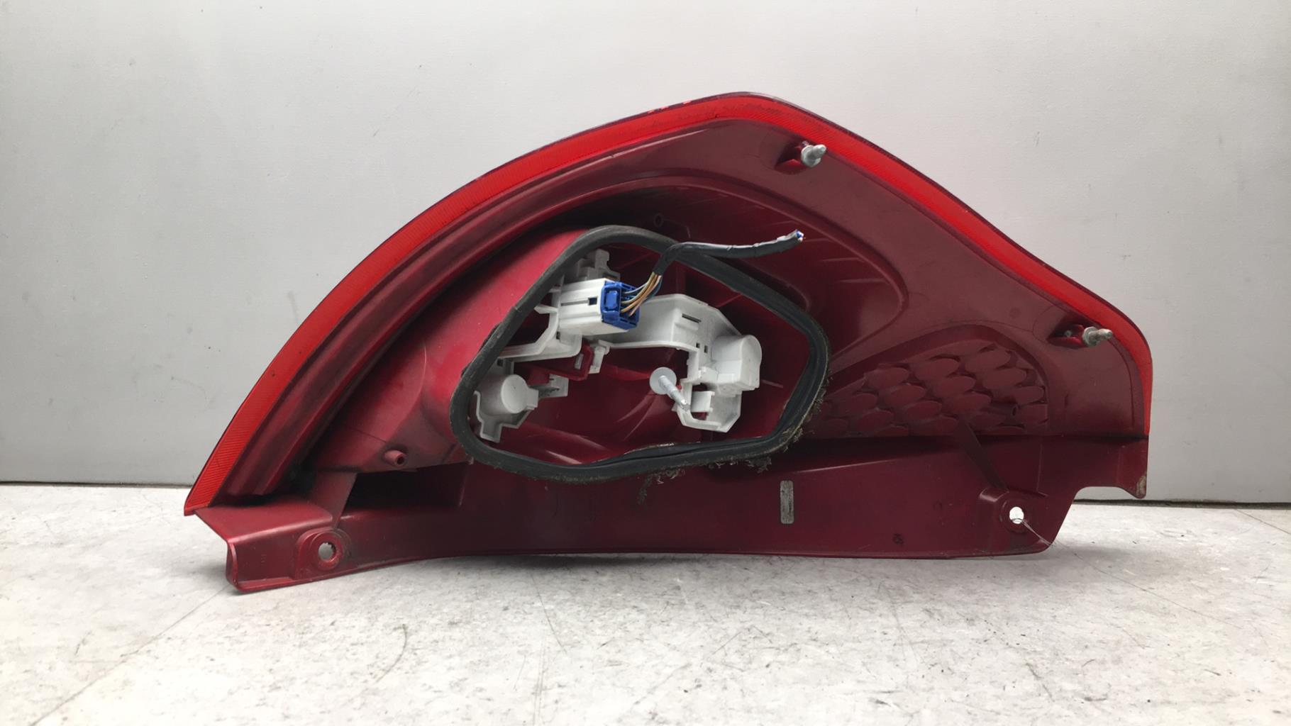 Fanale posteriore principale destro (luci) FORD FIESTA 6 PHASE 1 Diésel - 1