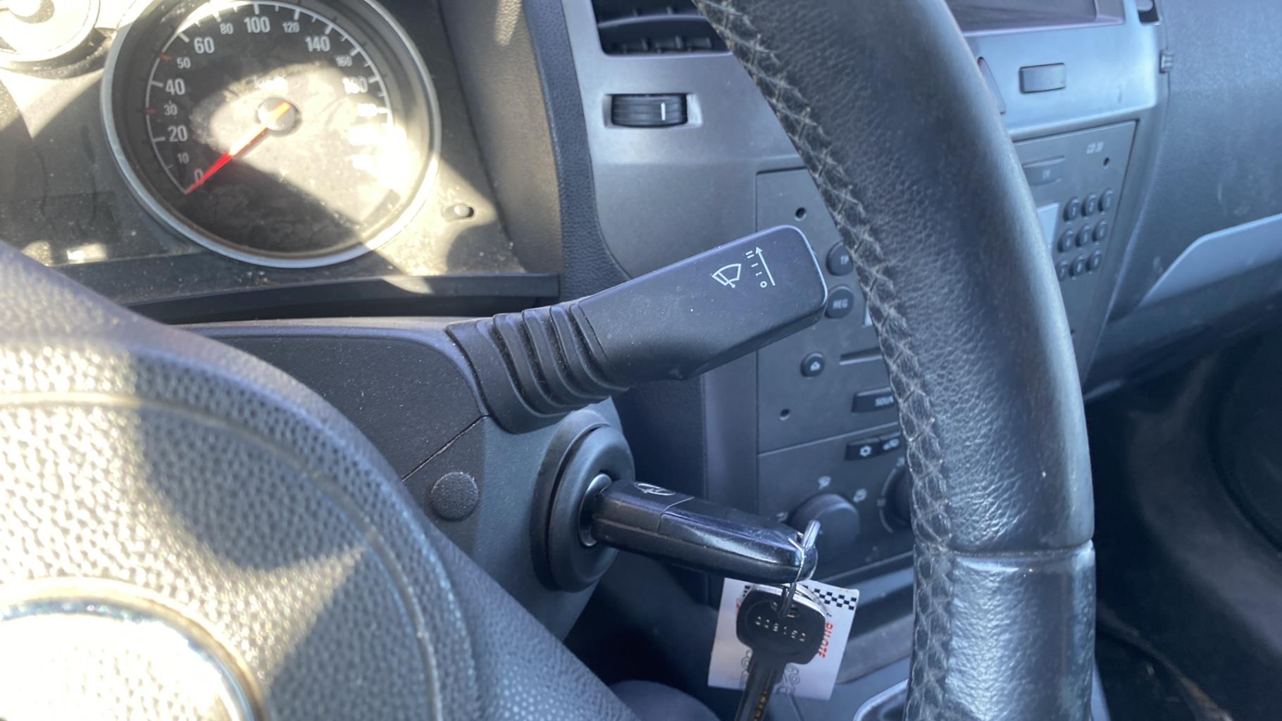 Moteur OPEL ZAFIRA B PHASE 1  - 1