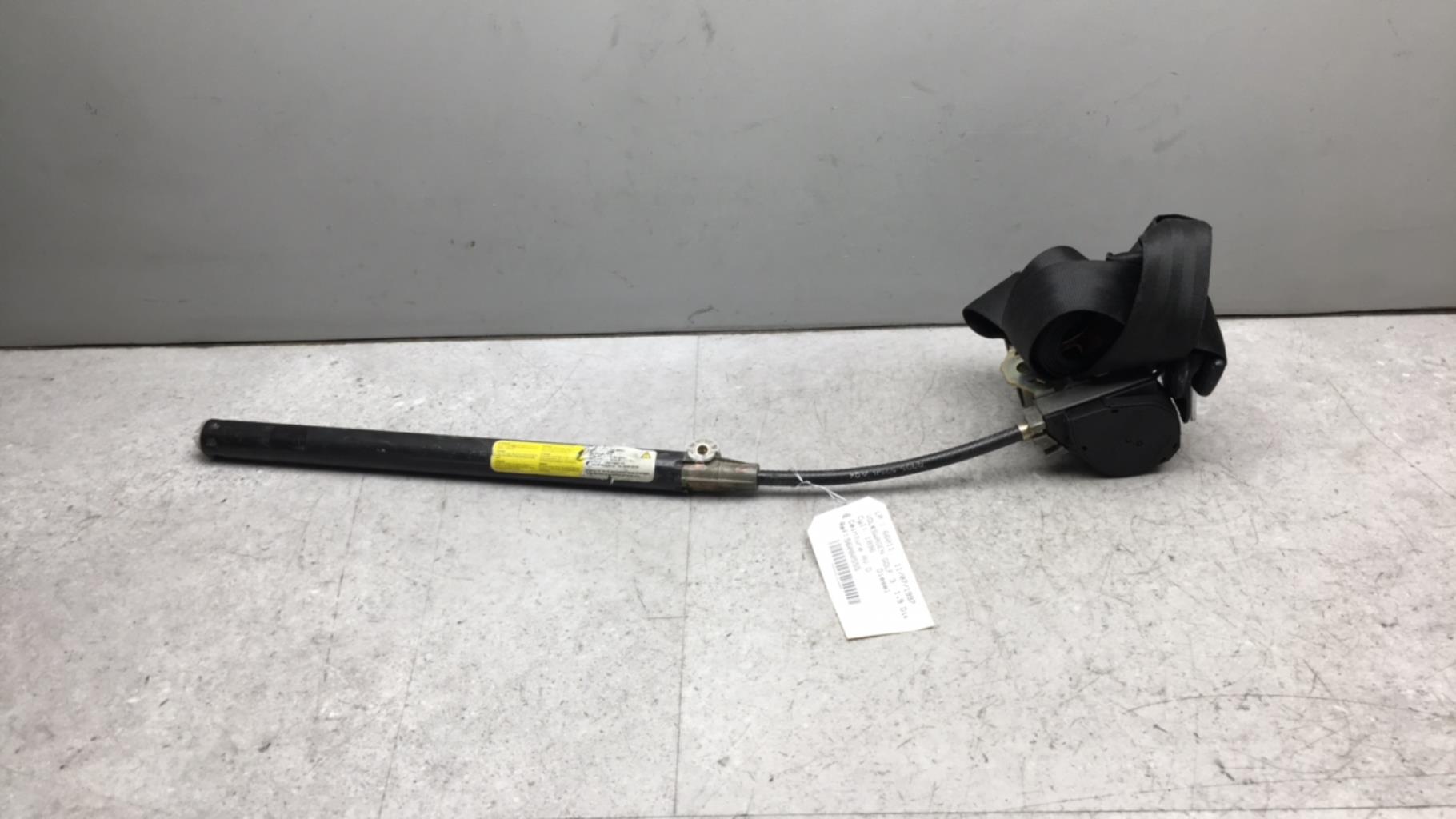 Cintura di sicurezza anteriore destra VOLKSWAGEN GOLF 3 Diésel - 1