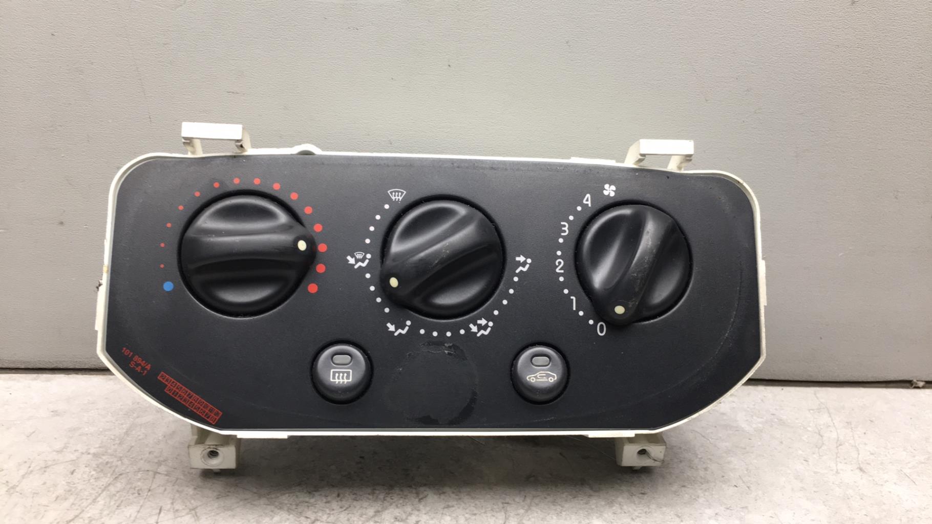 Commande chauffage RENAULT CLIO 2 PHASE 1 Diesel - 1