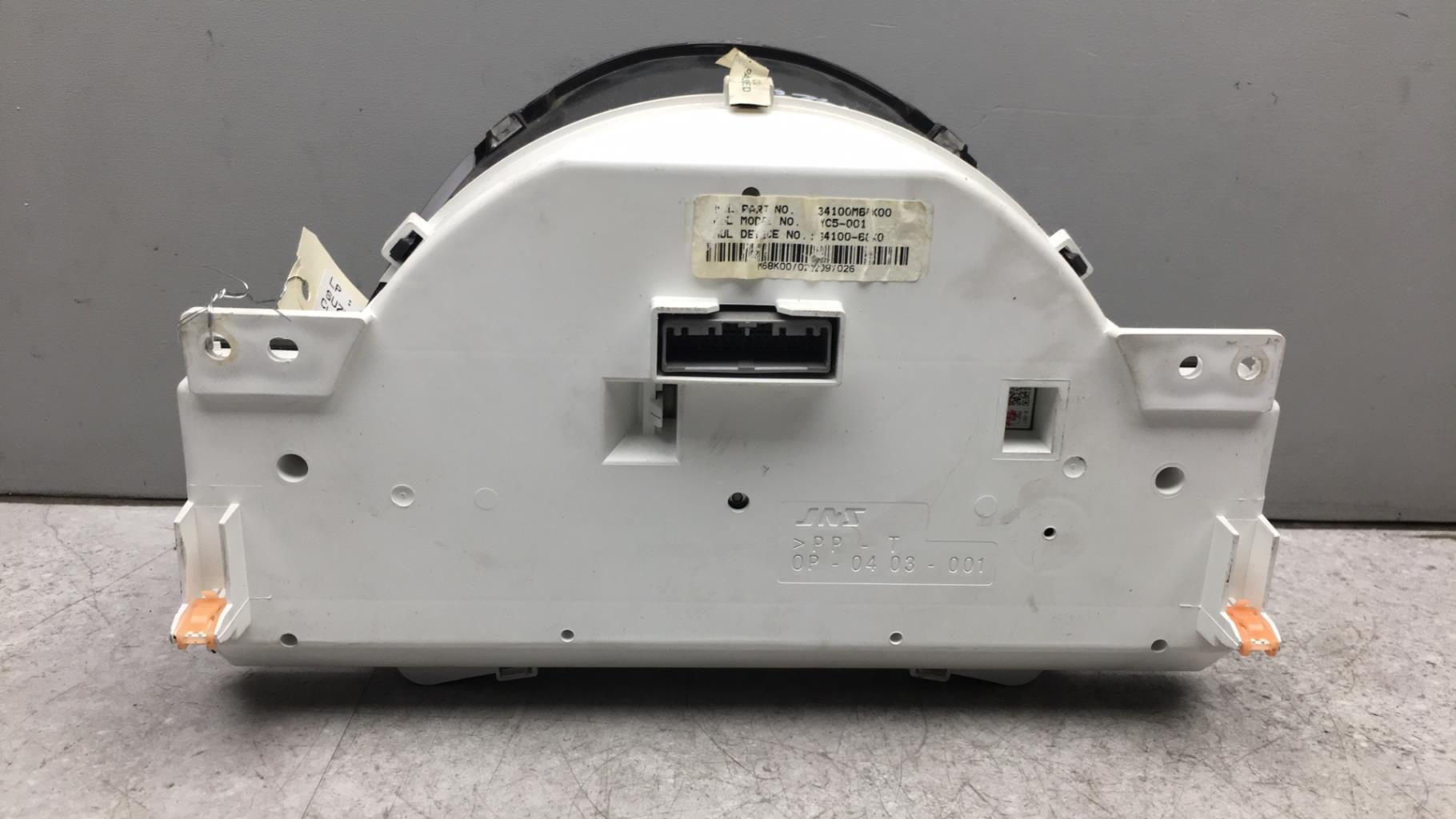 Compteur SUZUKI ALTO 3  - 1