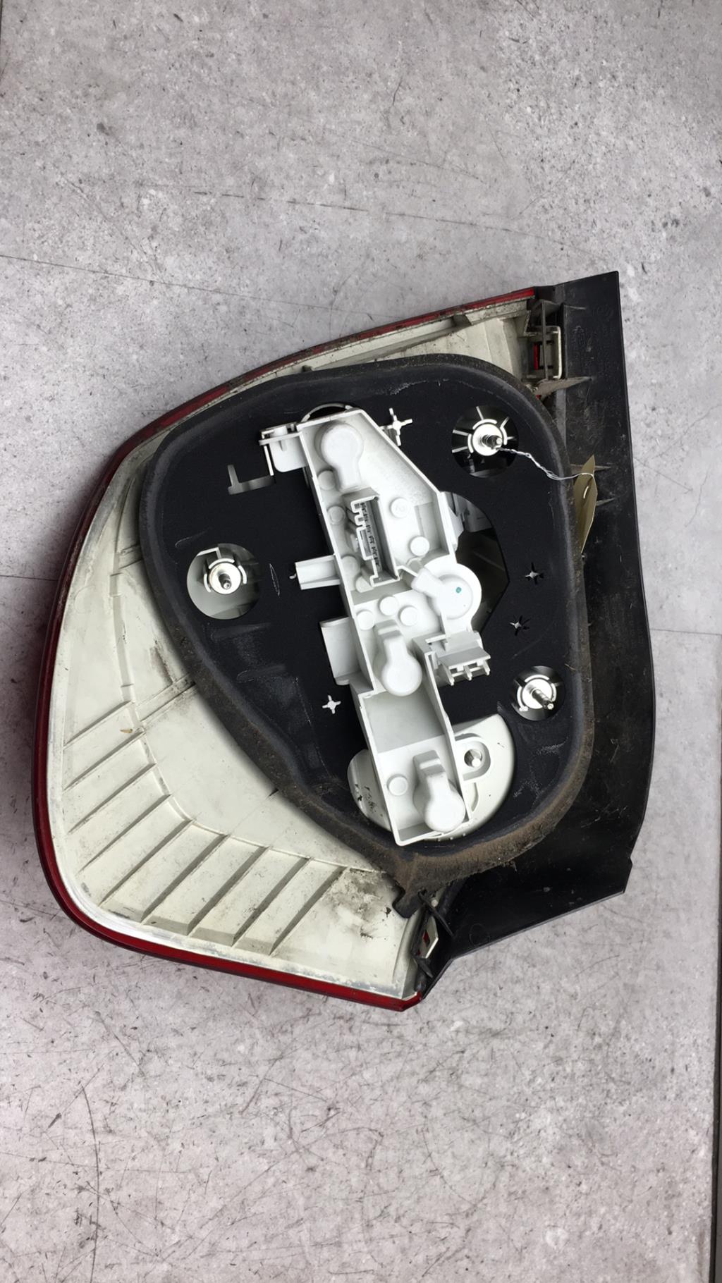 Fanale posteriore principale sinistro (luci) BMW SERIE 1 E87 PHASE 2 Diésel - 1