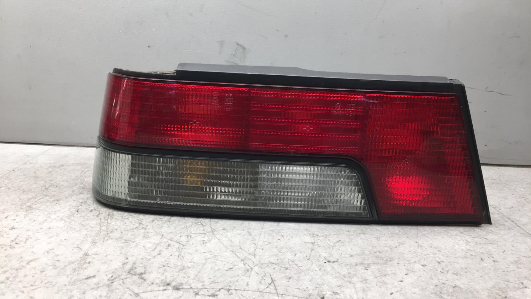 Fanale posteriore principale sinistro (luci) PEUGEOT 405 PHASE 1 Diésel - 1