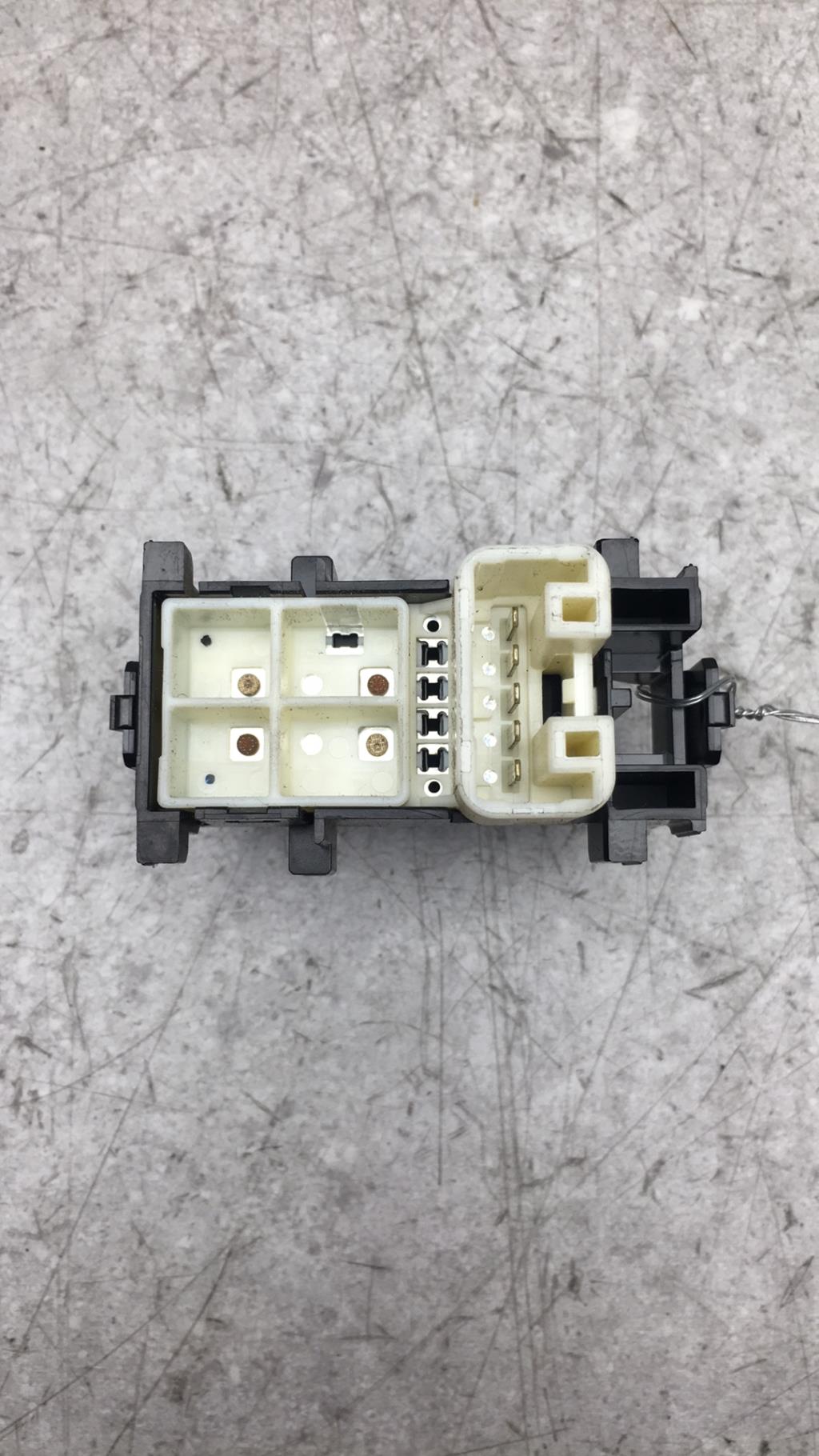 Interruttore lavacristalli anteriore destro TOYOTA RAV4 3 PHASE 1 Diésel - 1