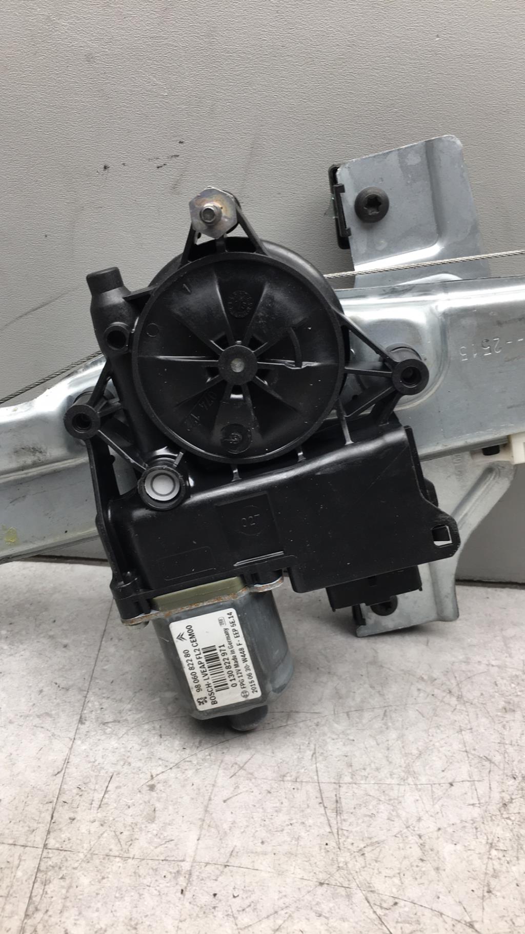 Alzacristalli elettrico posteriore sinistro PEUGEOT 2008 1 PHASE 1 Gasolina - 1