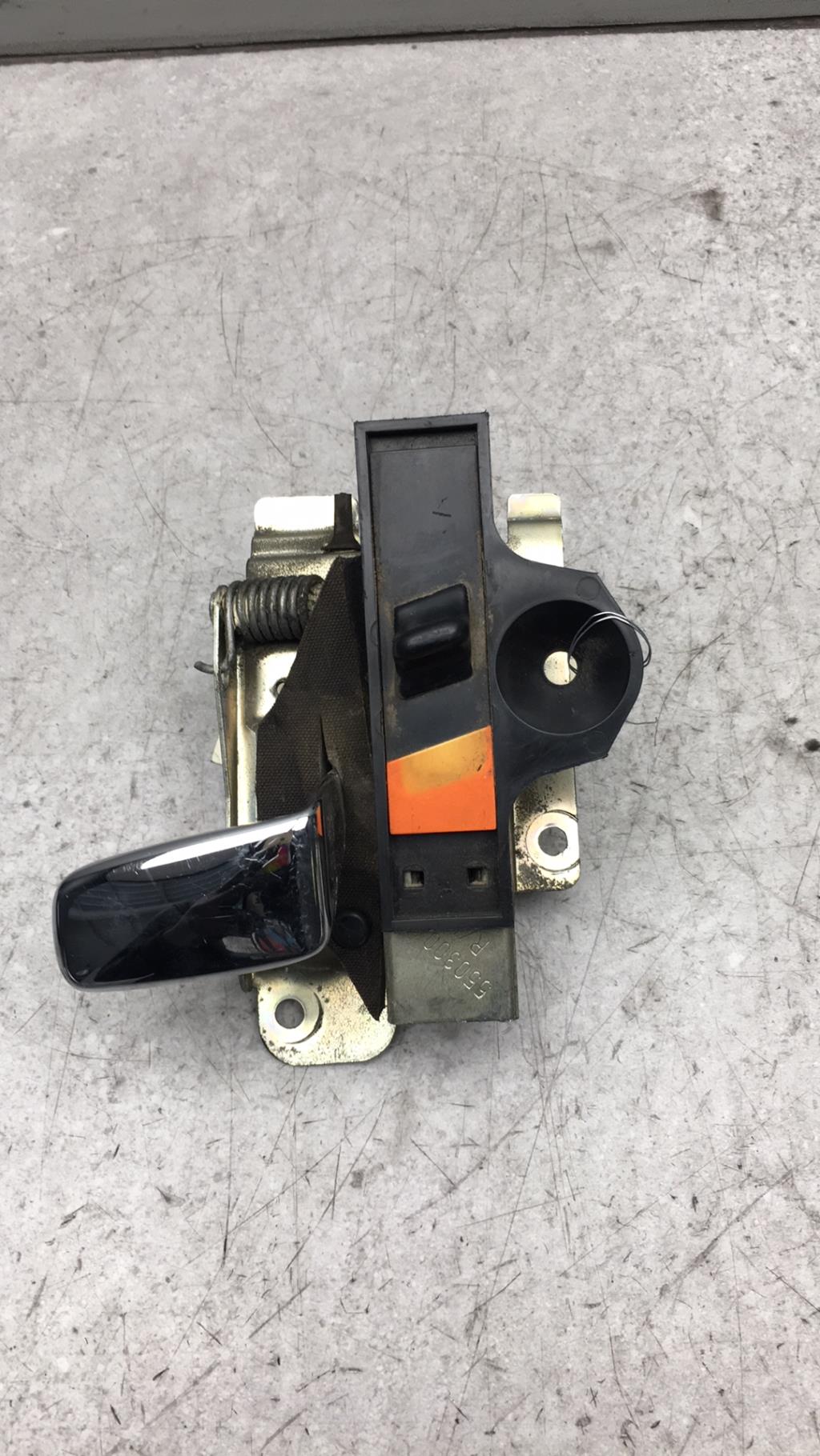 Maniglia interna posteriore destra JEEP GRAND CHEROKEE 1 PHASE 1 Diésel - 1
