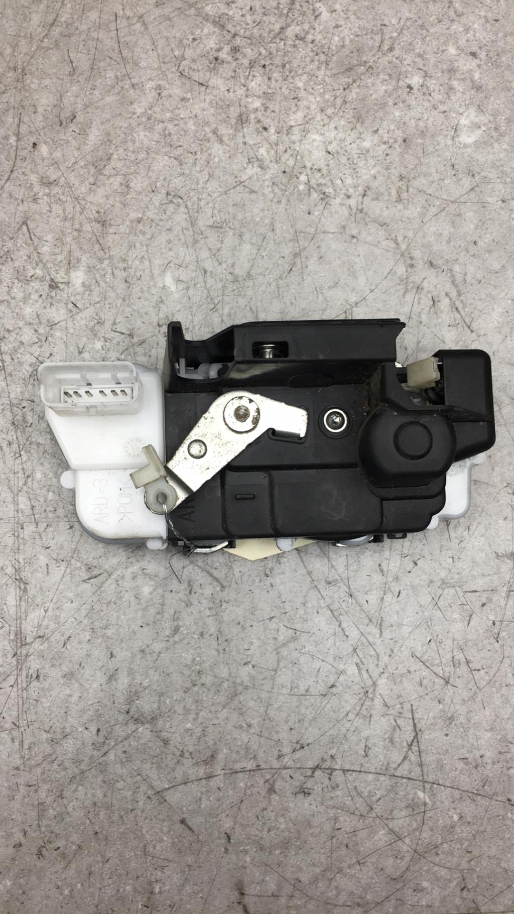 Serrure arriere droit CITROEN C5 1 PHASE 1 BREAK Essence - 1