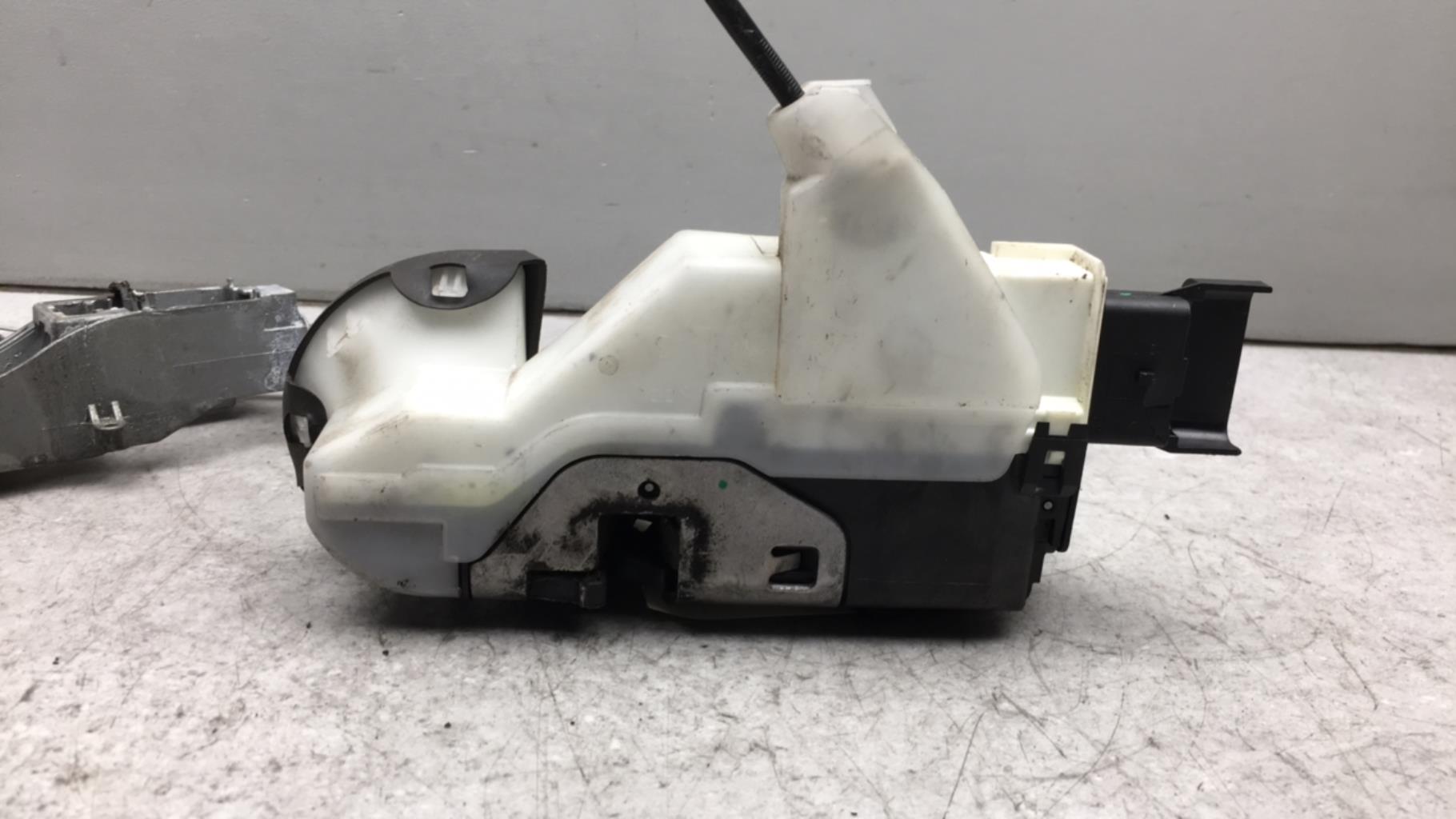 Serrure avant gauche CITROEN C3 2 PHASE 1 Essence - 1