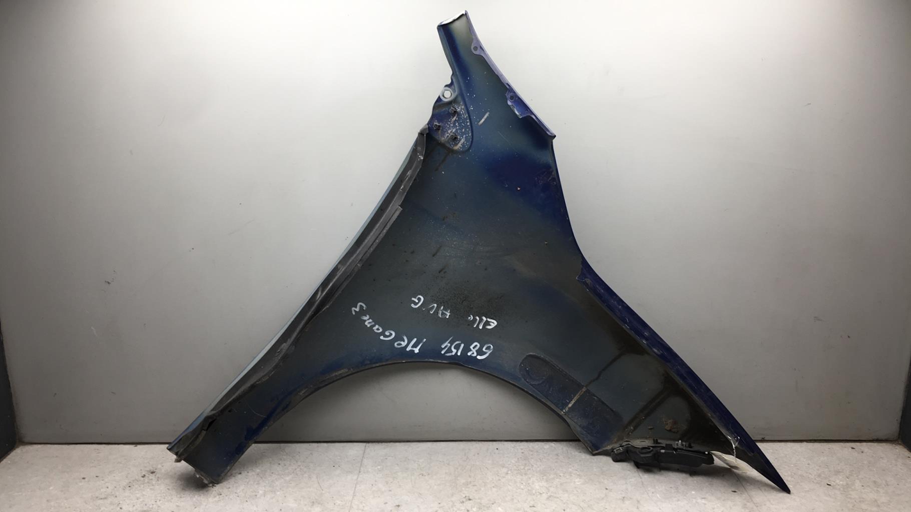 Parafango anteriore sinistro RENAULT MEGANE 3 PHASE 1 BREAK Diésel - 1