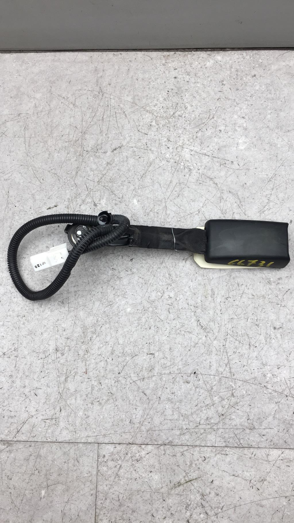 Aggancio cintura sicurezza anteriore sinistro HYUNDAI I 30 1 PHASE 1 BREAK Diésel - 1